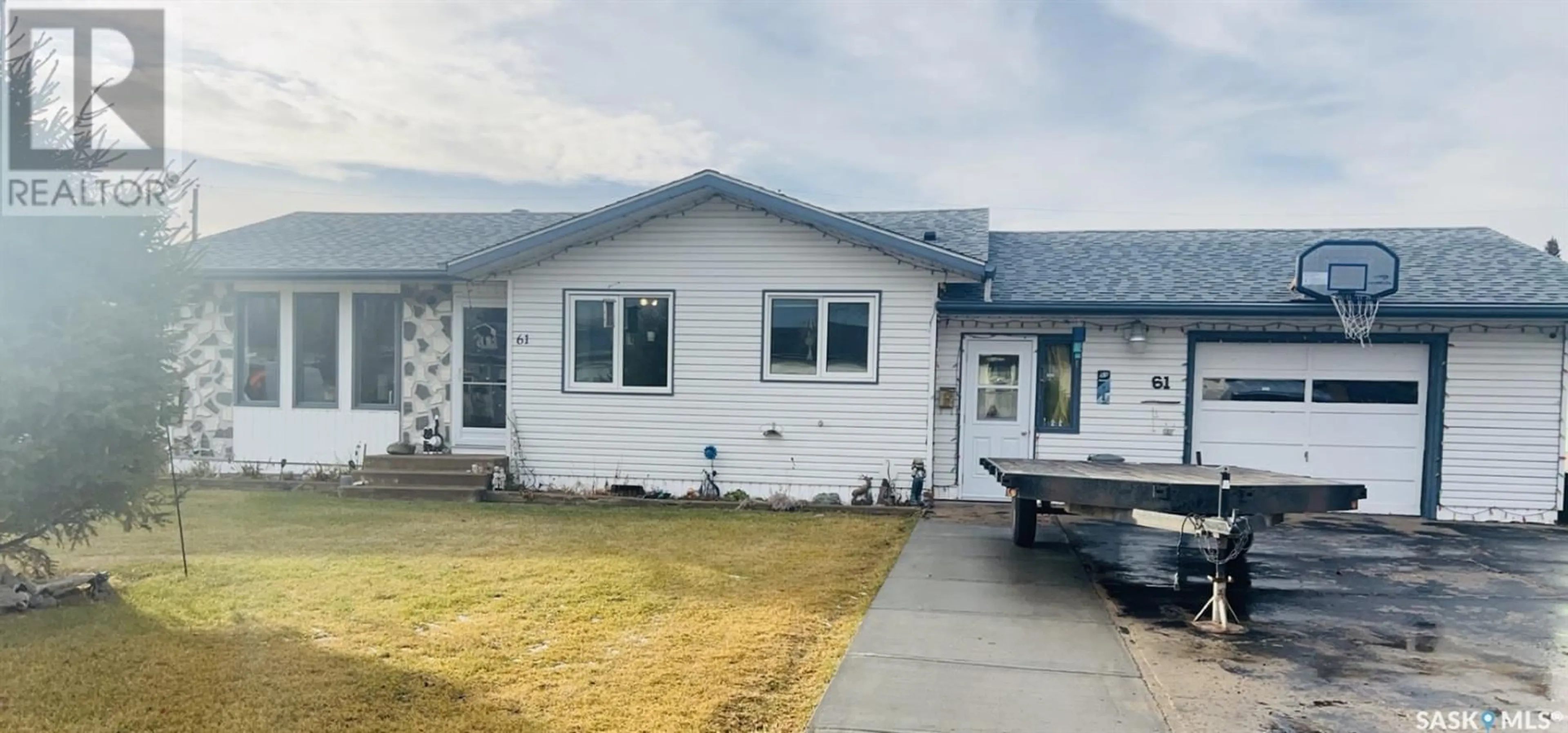 Frontside or backside of a home, the front or back of building for 61 6th STREET SE, Preeceville Saskatchewan S0A3B0