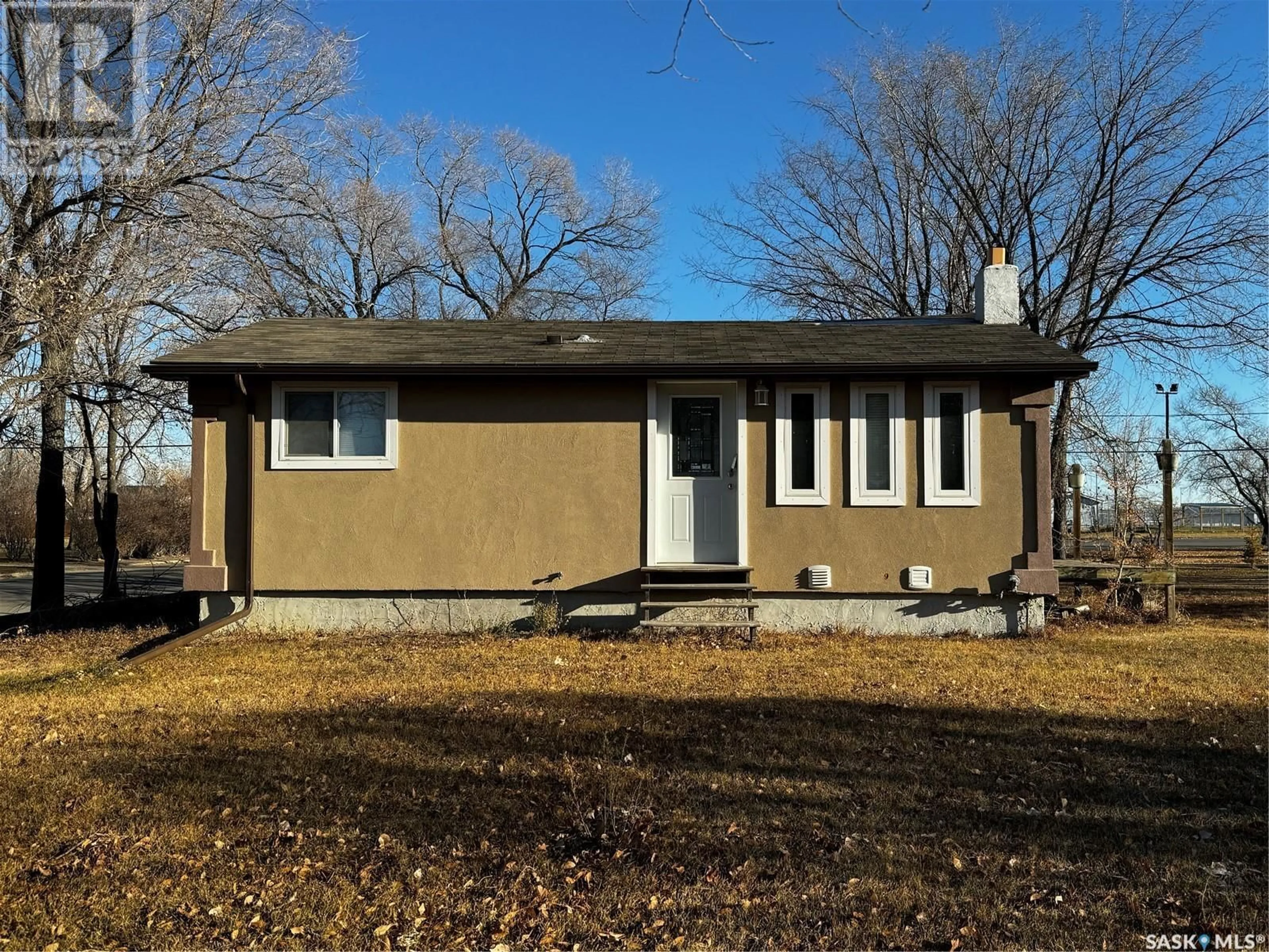 Frontside or backside of a home, cottage for 502 Main STREET, Lampman Saskatchewan S0C1N0