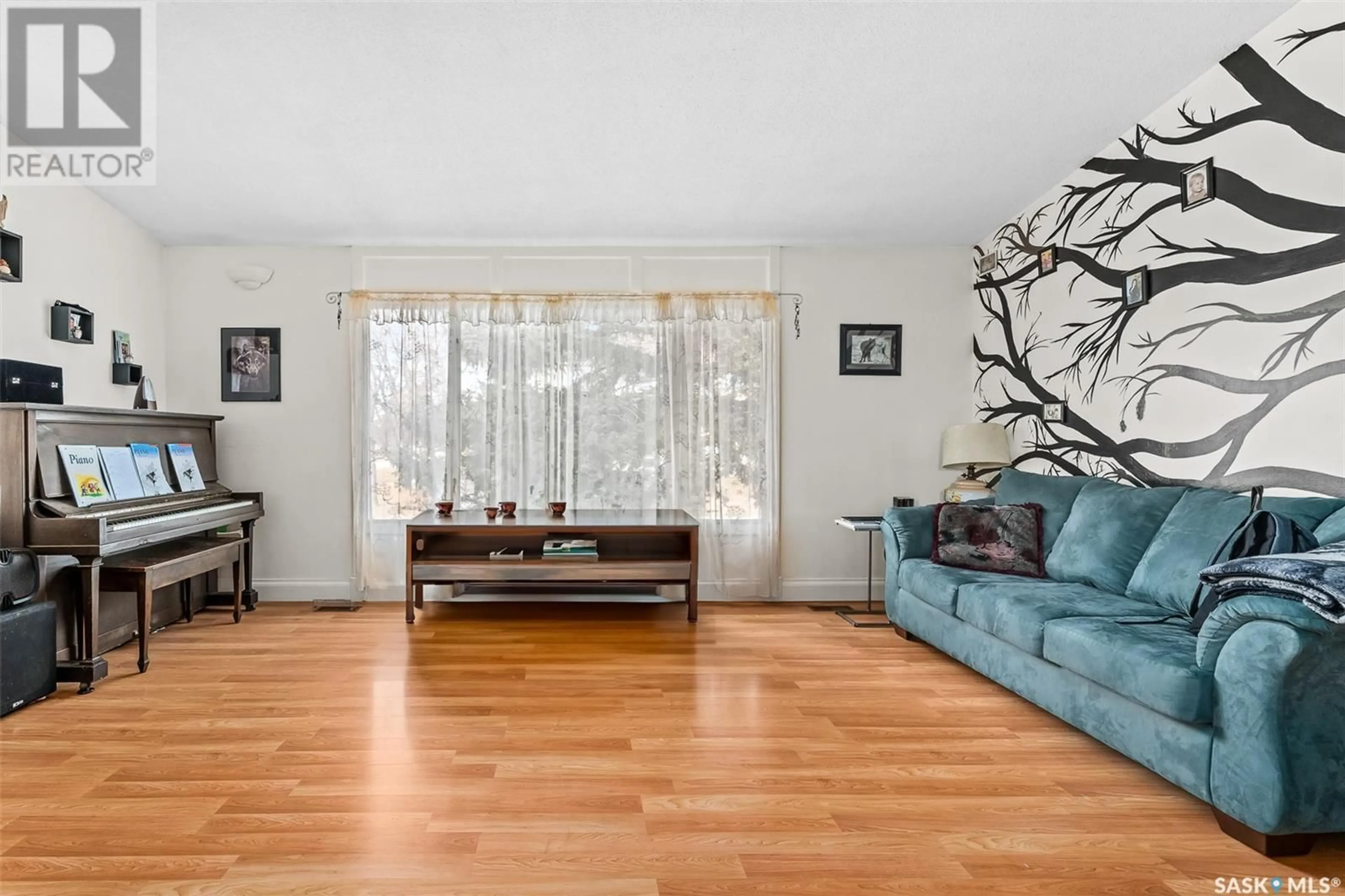 Living room, wood floors for 315 Birch STREET, Caronport Saskatchewan S0H0S0