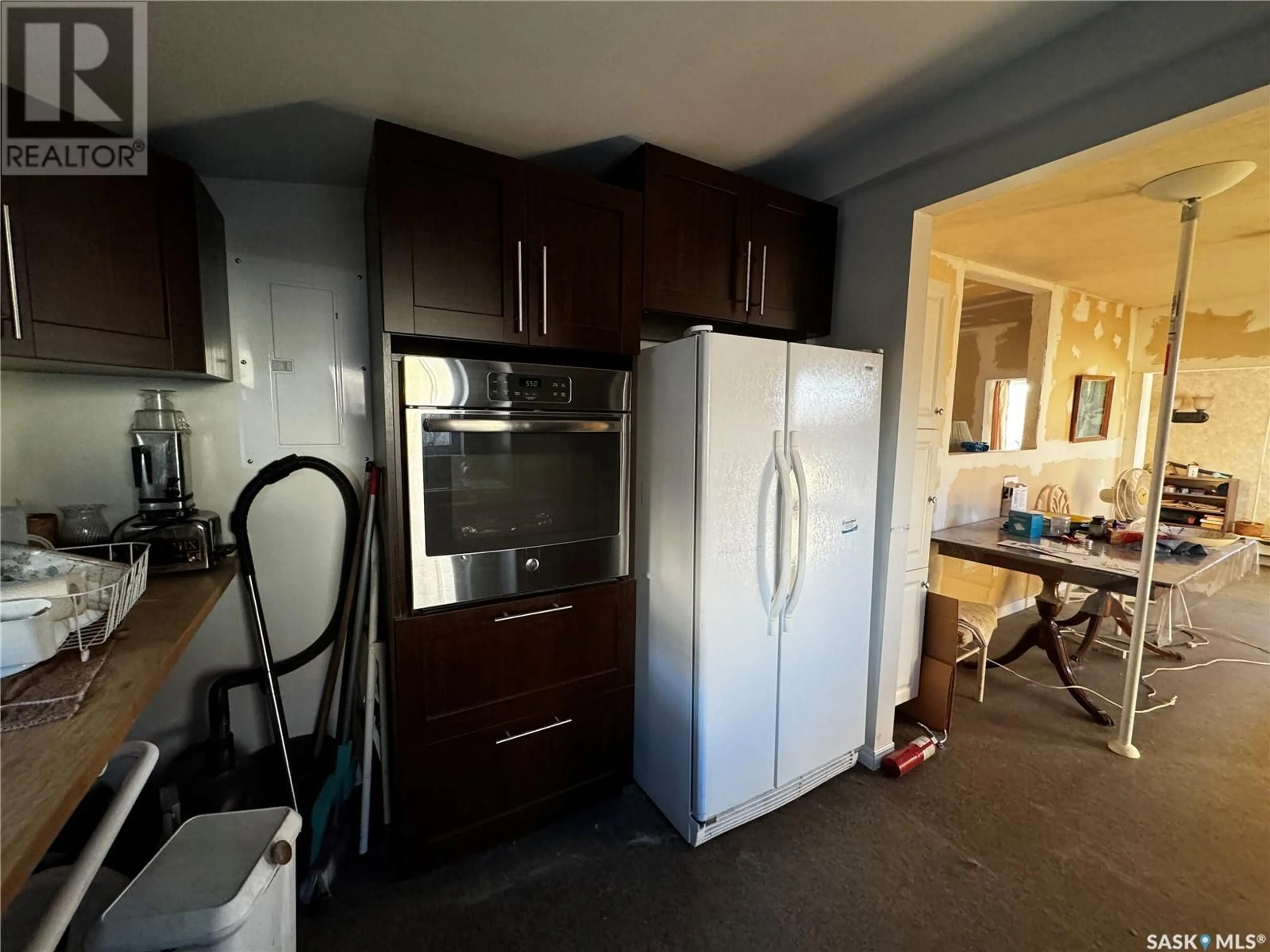 Kitchen, not visible floor for 101 4th AVENUE W, Gravelbourg Saskatchewan S0H1X0