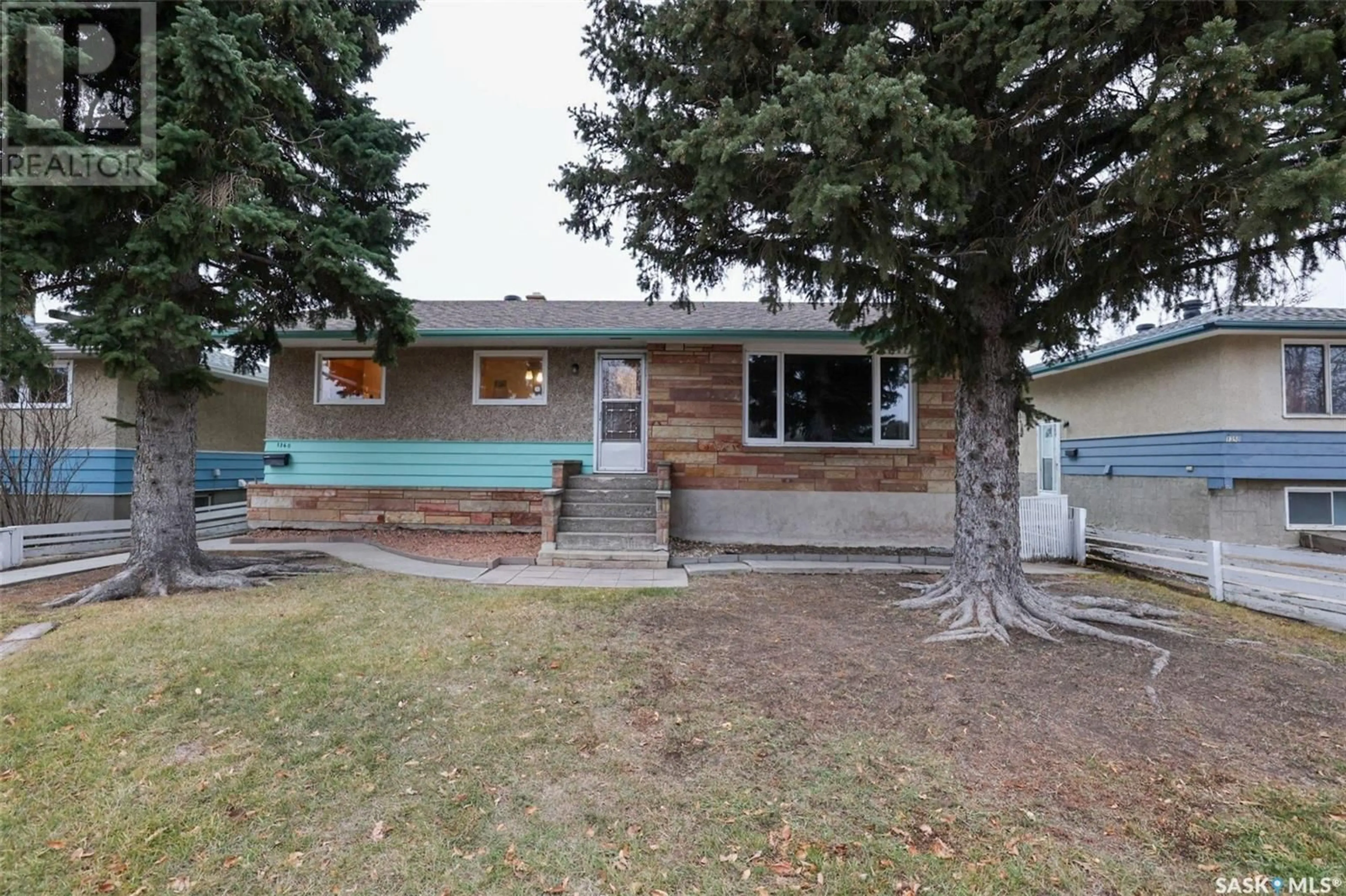 Frontside or backside of a home, the street view for 1360 Rothwell STREET, Regina Saskatchewan S4N2B1