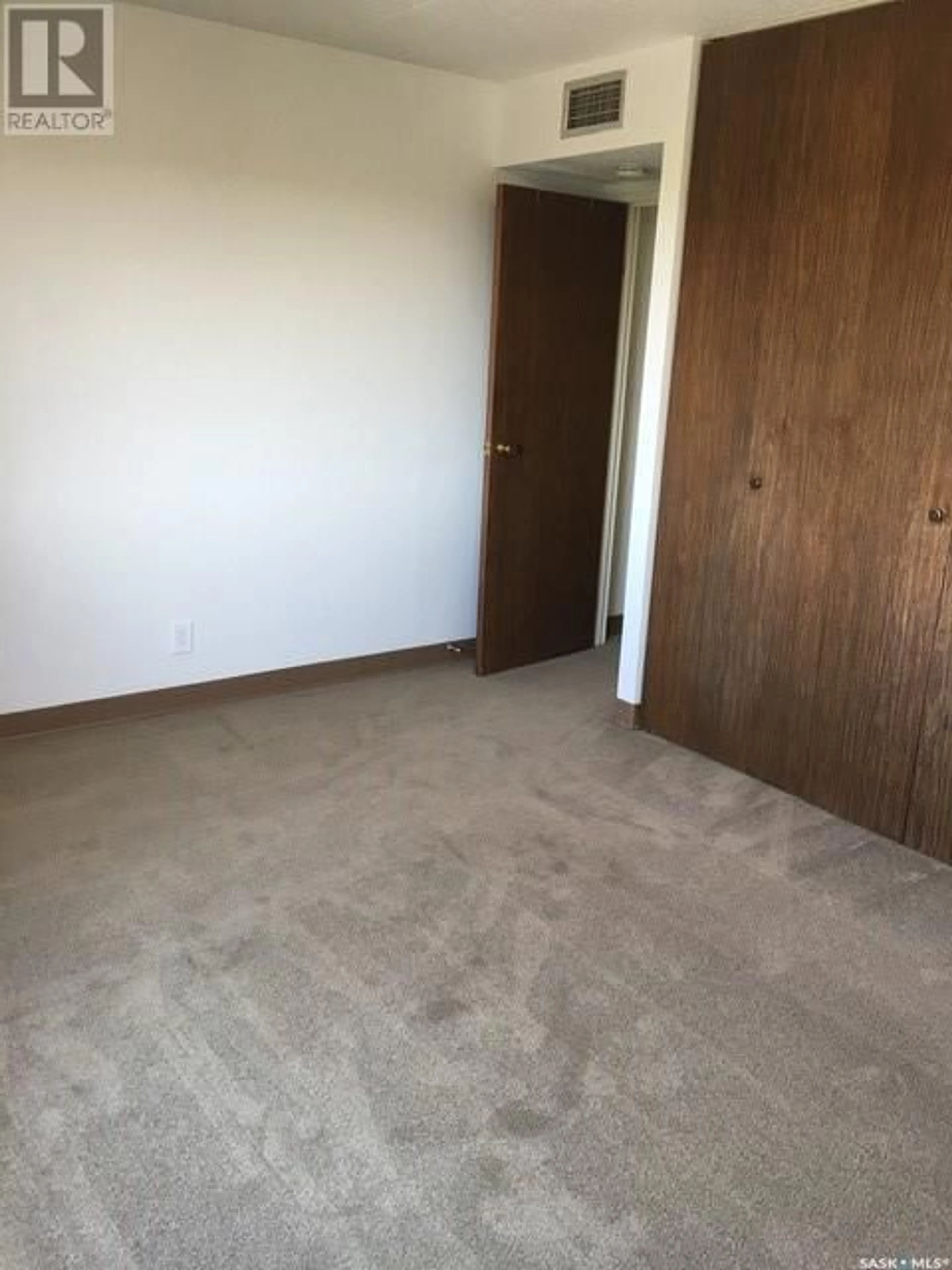 A pic of a room, not visible floor for 1002 3520 Hillsdale STREET, Regina Saskatchewan S4S5Z5