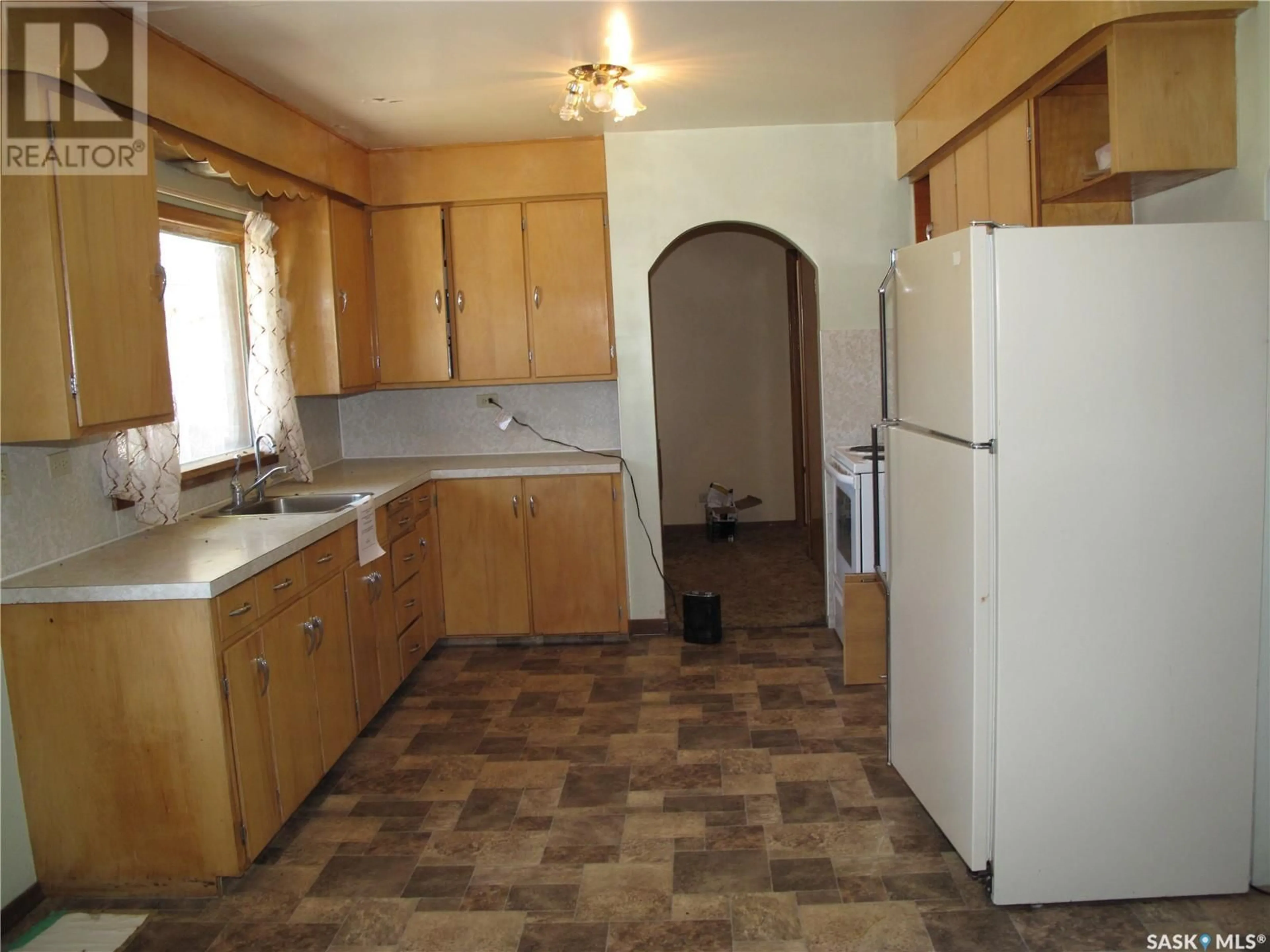 Standard kitchen, unknown floor, cottage for 41 Wilkin STREET, Fillmore Saskatchewan S0C1N0