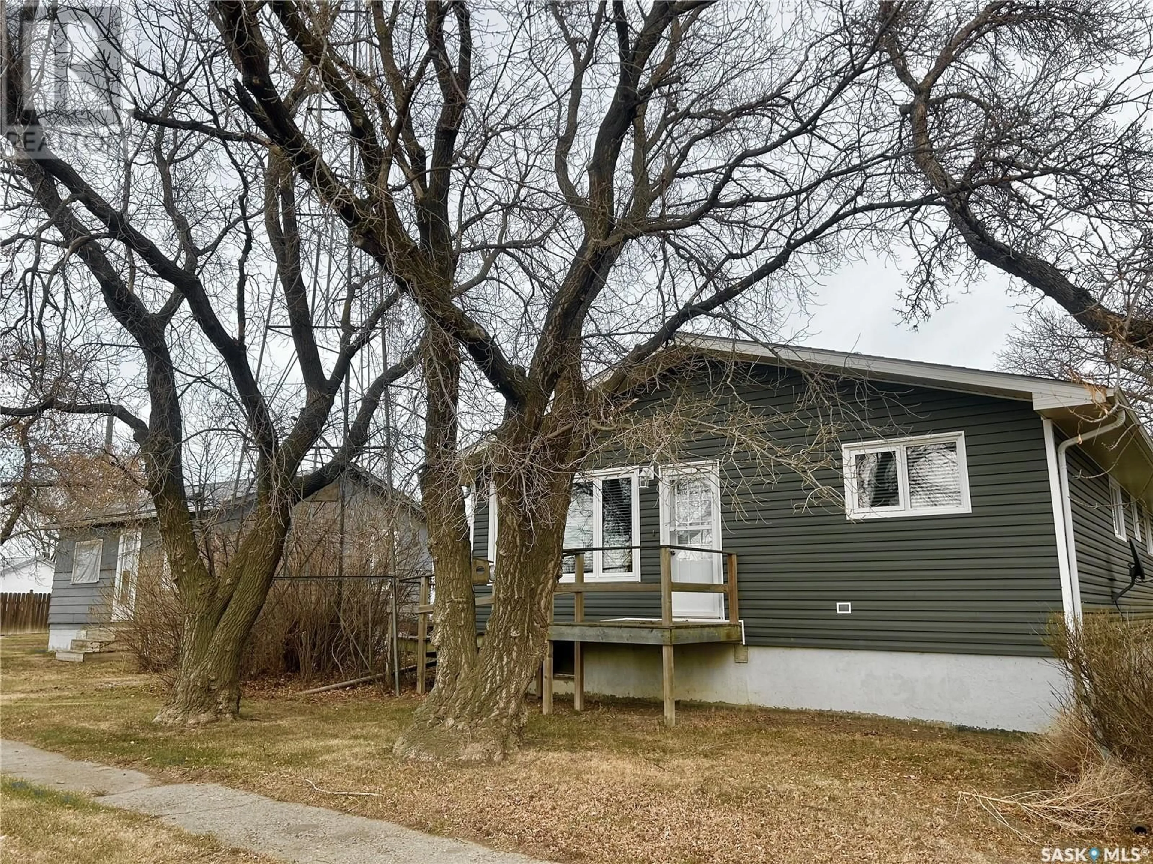 A pic from exterior of the house or condo, cottage for 421 Taylor STREET, Bienfait Saskatchewan S0C0M0