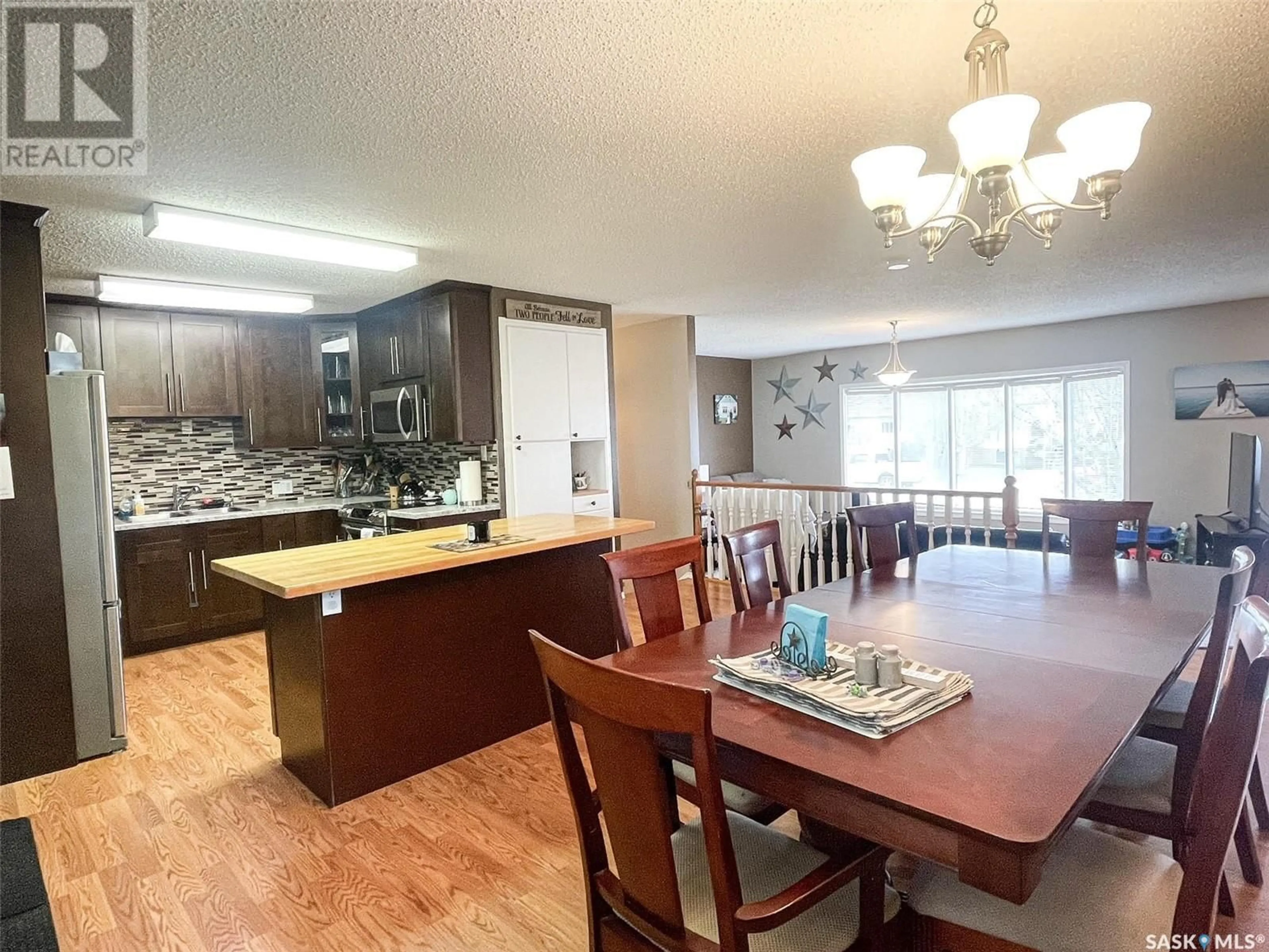 Open concept kitchen for 419 7th STREET W, Meadow Lake Saskatchewan S9X1A4