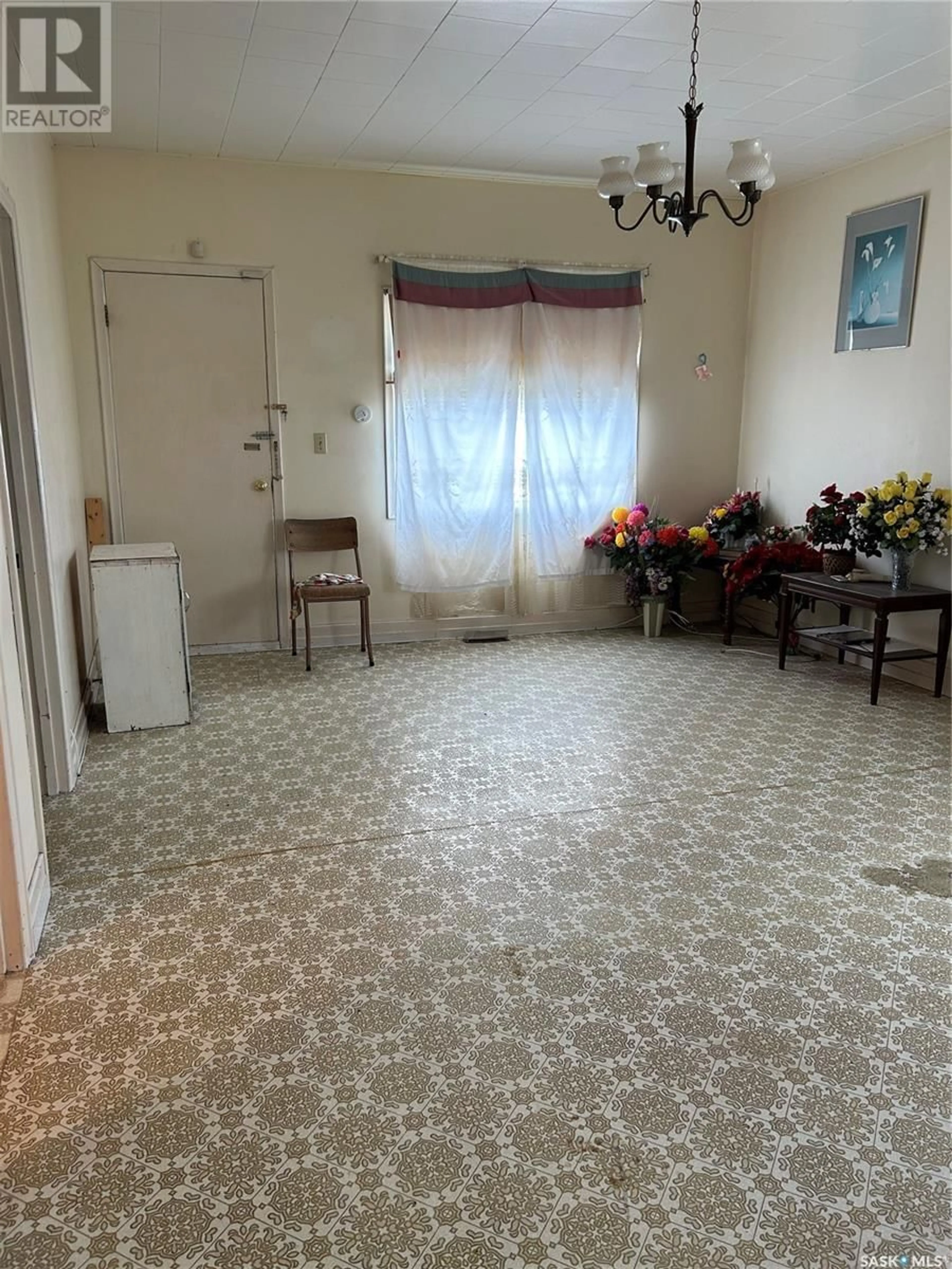 A pic of a room, unknown floor for 106 Main STREET, Kelliher Saskatchewan S0A1V0