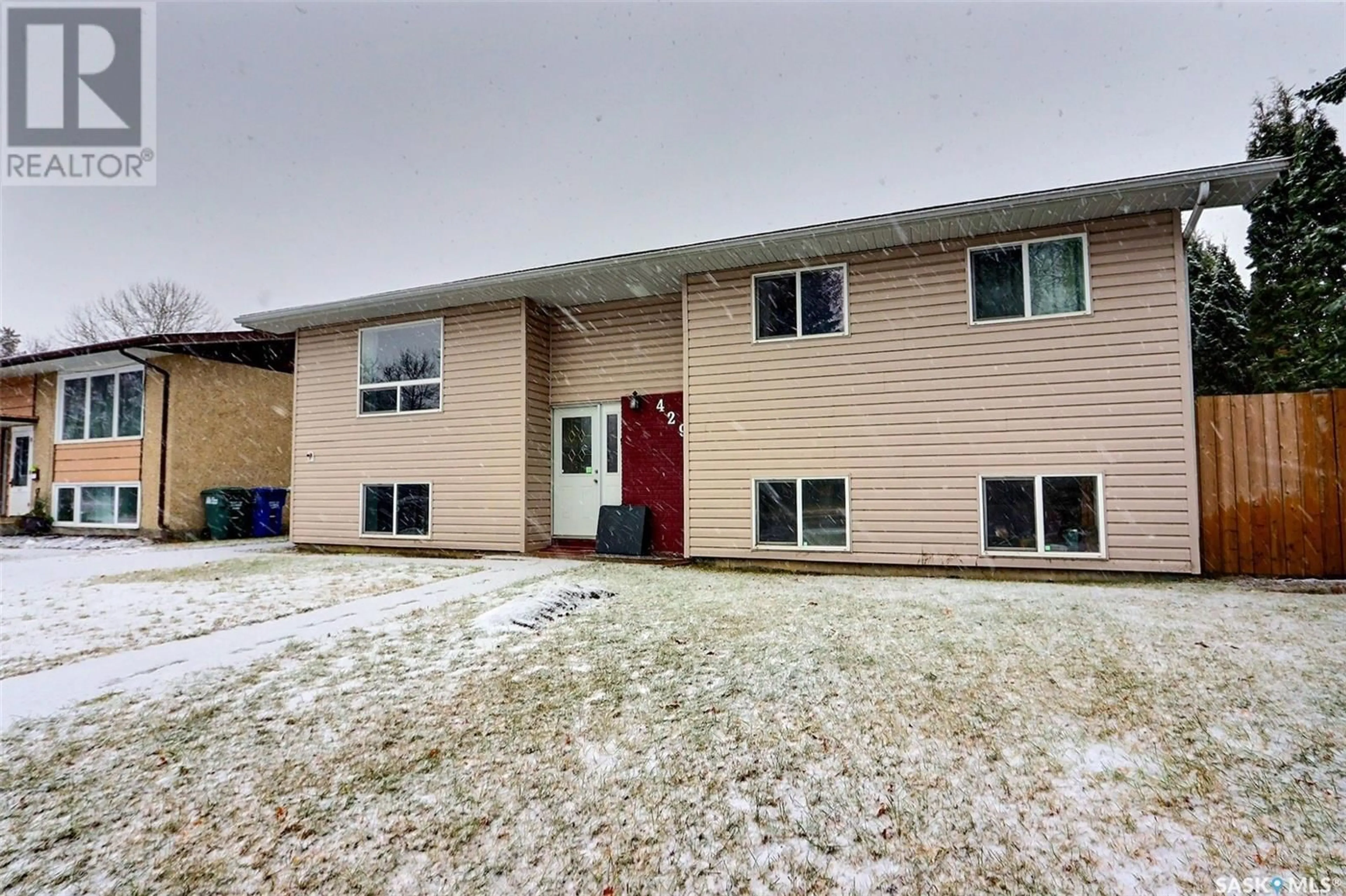 A pic from exterior of the house or condo, the front or back of building for 429 28th STREET E, Prince Albert Saskatchewan S6V1X6