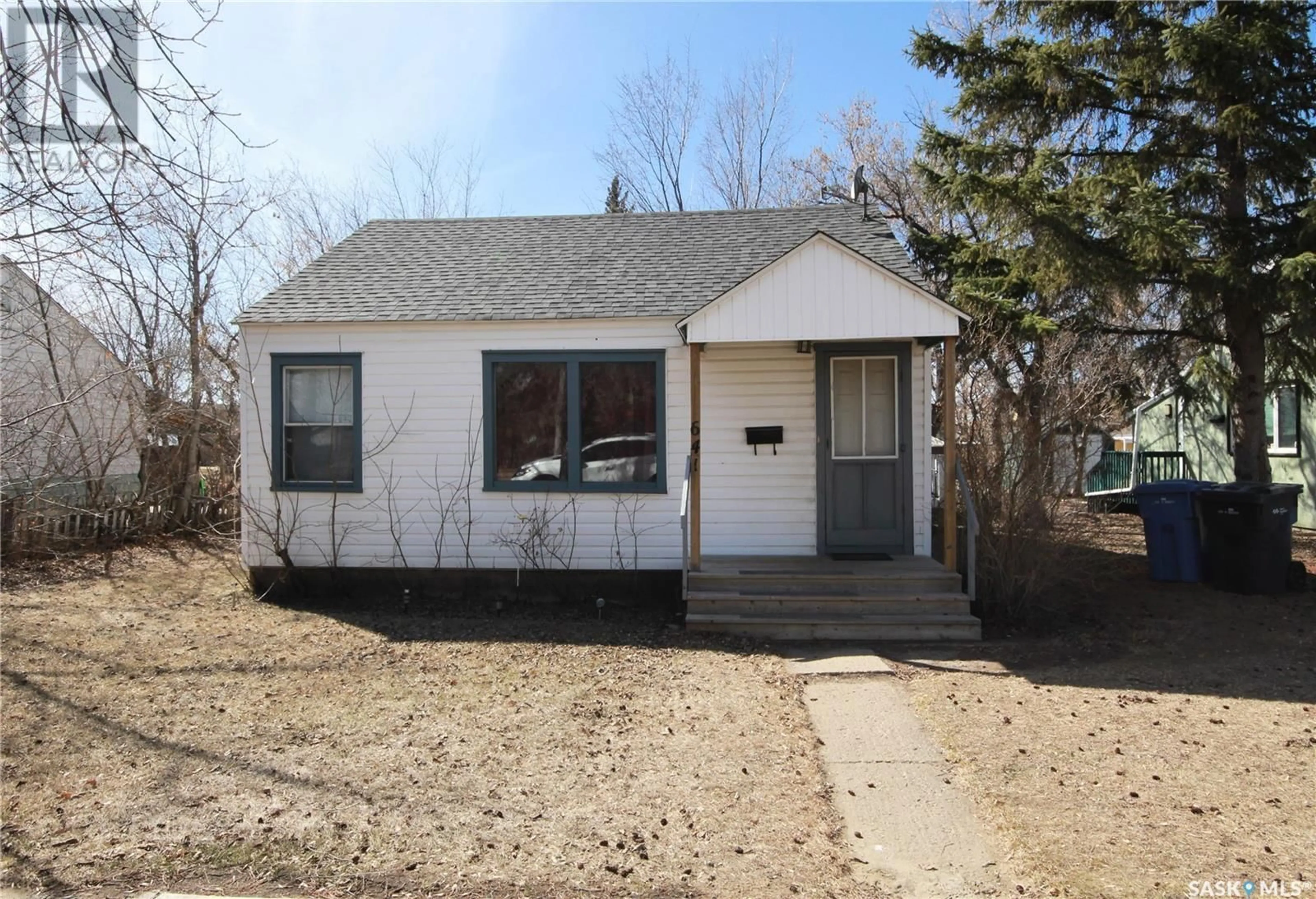 Frontside or backside of a home, cottage for 641 101st STREET, North Battleford Saskatchewan S9A0Y7