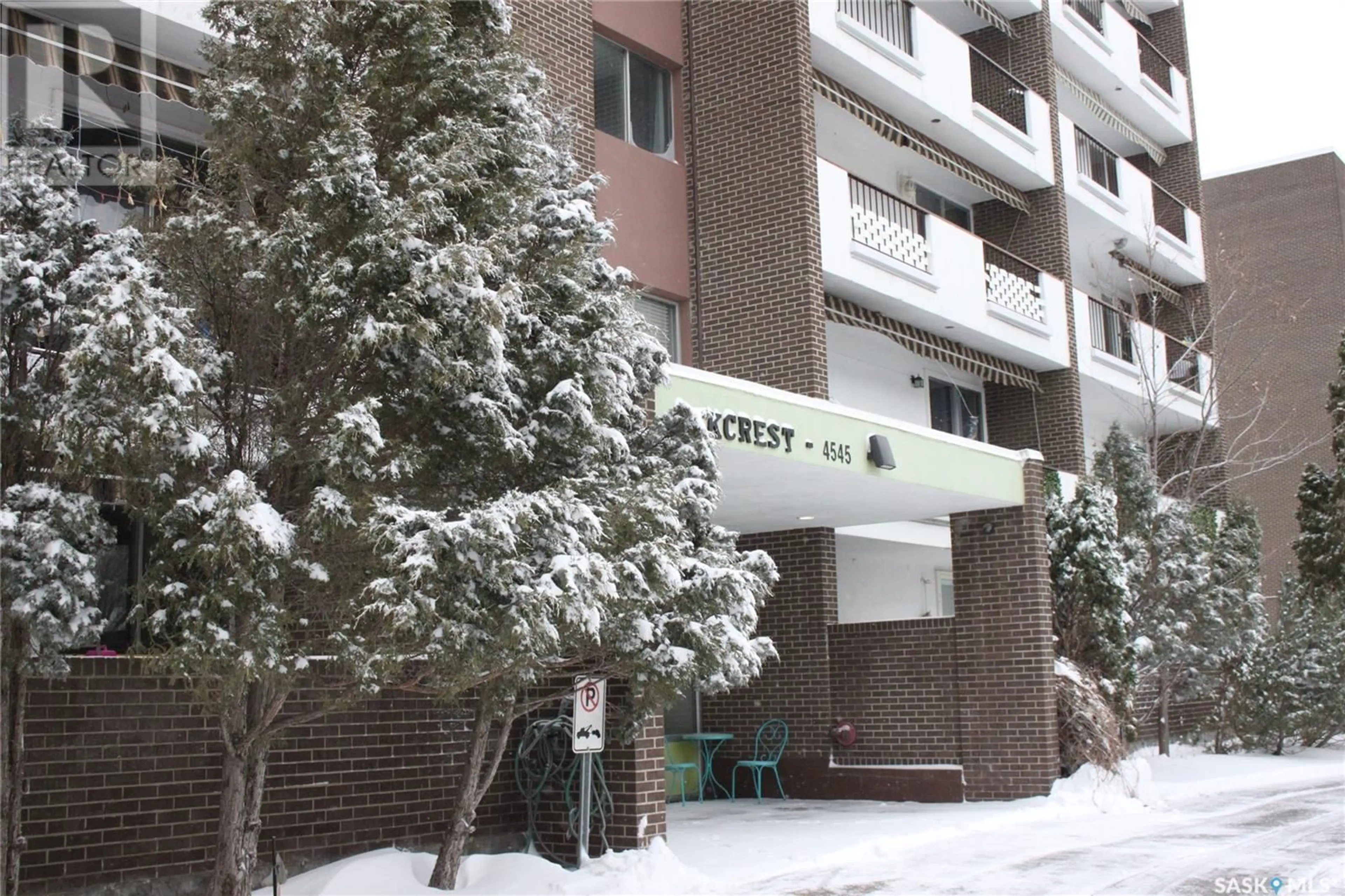 A pic from exterior of the house or condo, the front or back of building for 503 4545 Rae STREET, Regina Saskatchewan S4S3B2