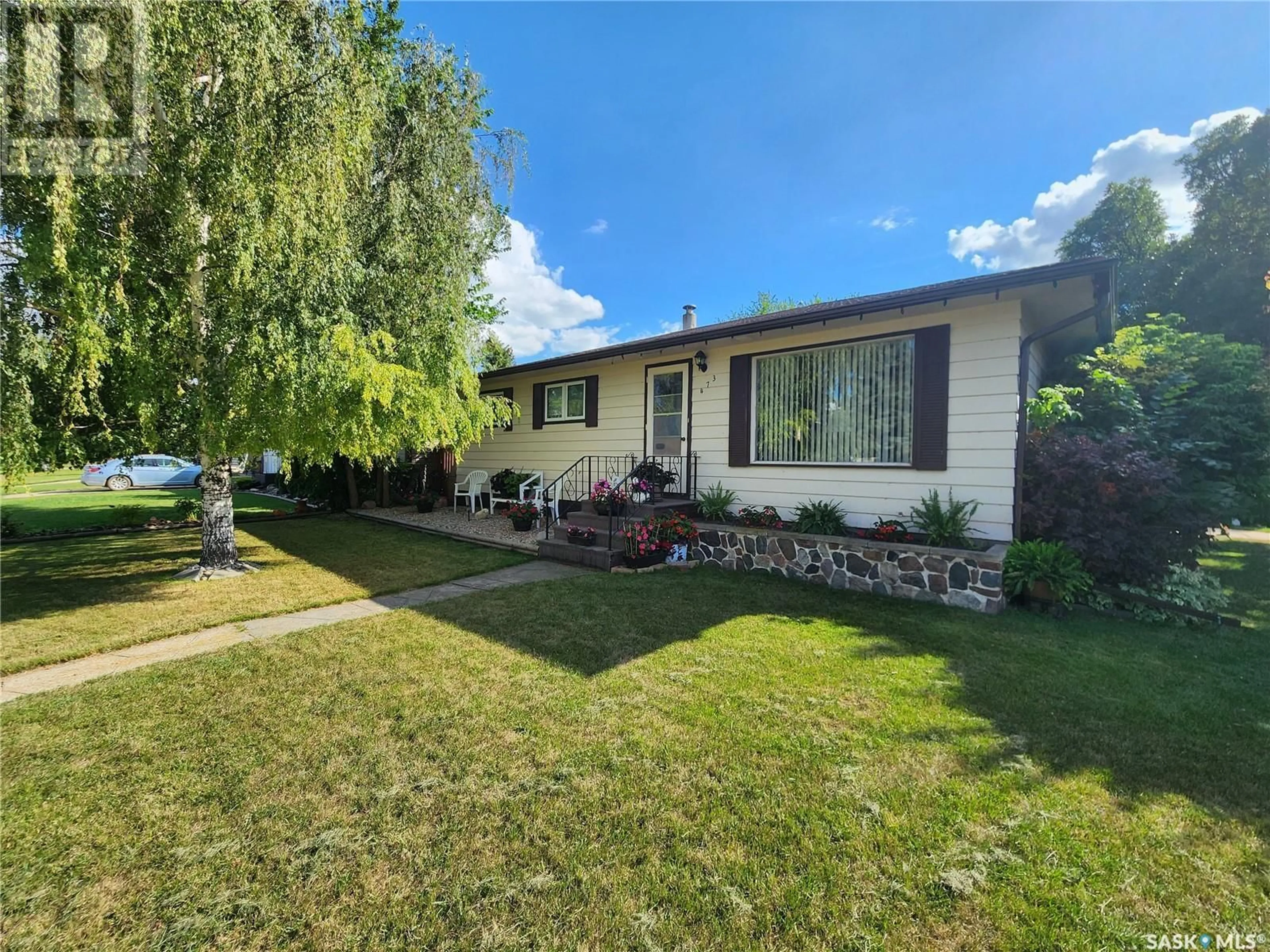 Frontside or backside of a home, cottage for 473 9th AVENUE W, Melville Saskatchewan S0A2P0