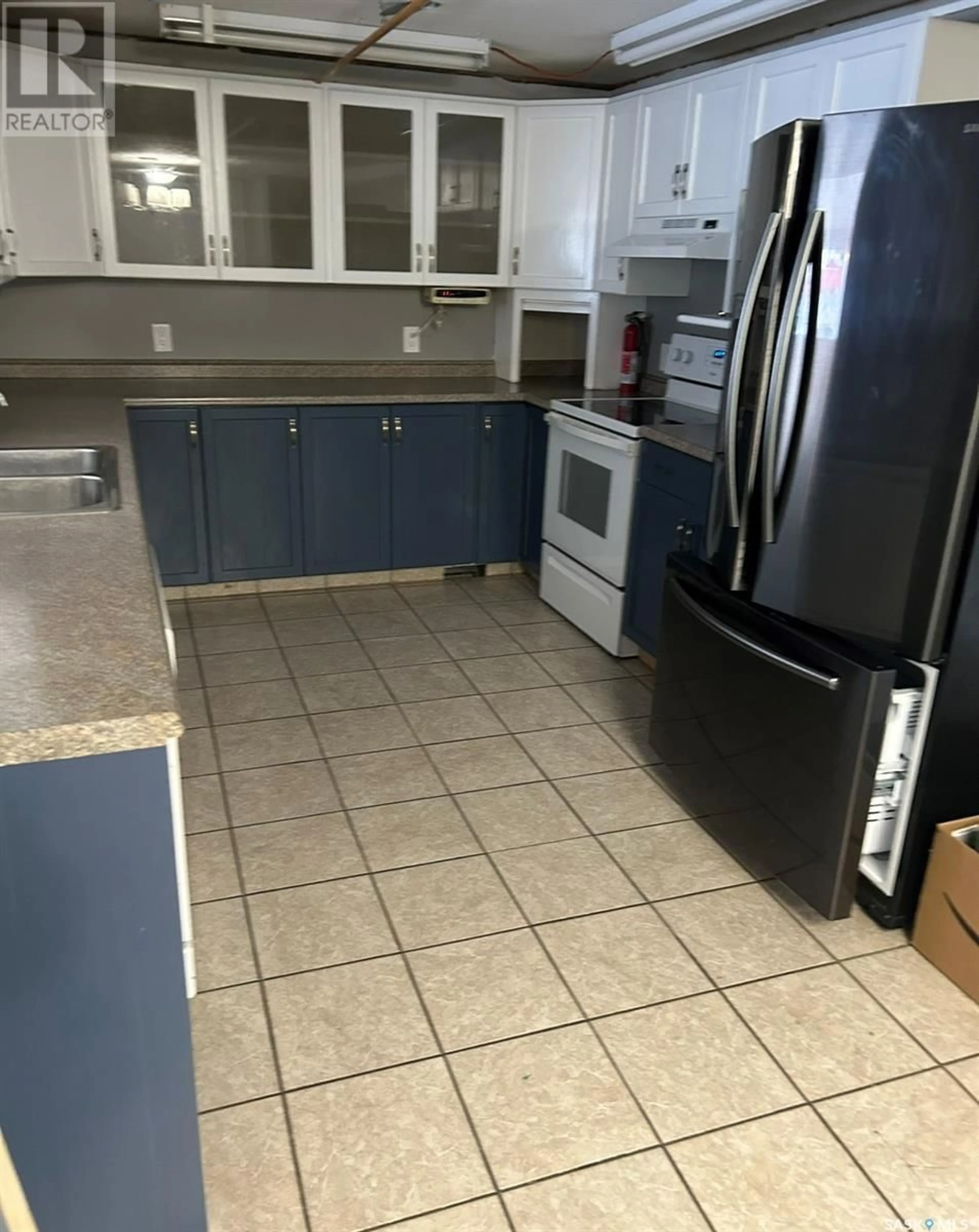 Standard kitchen, ceramic/tile floor for 108 Railway AVENUE E, Shellbrook Saskatchewan S0J2E0