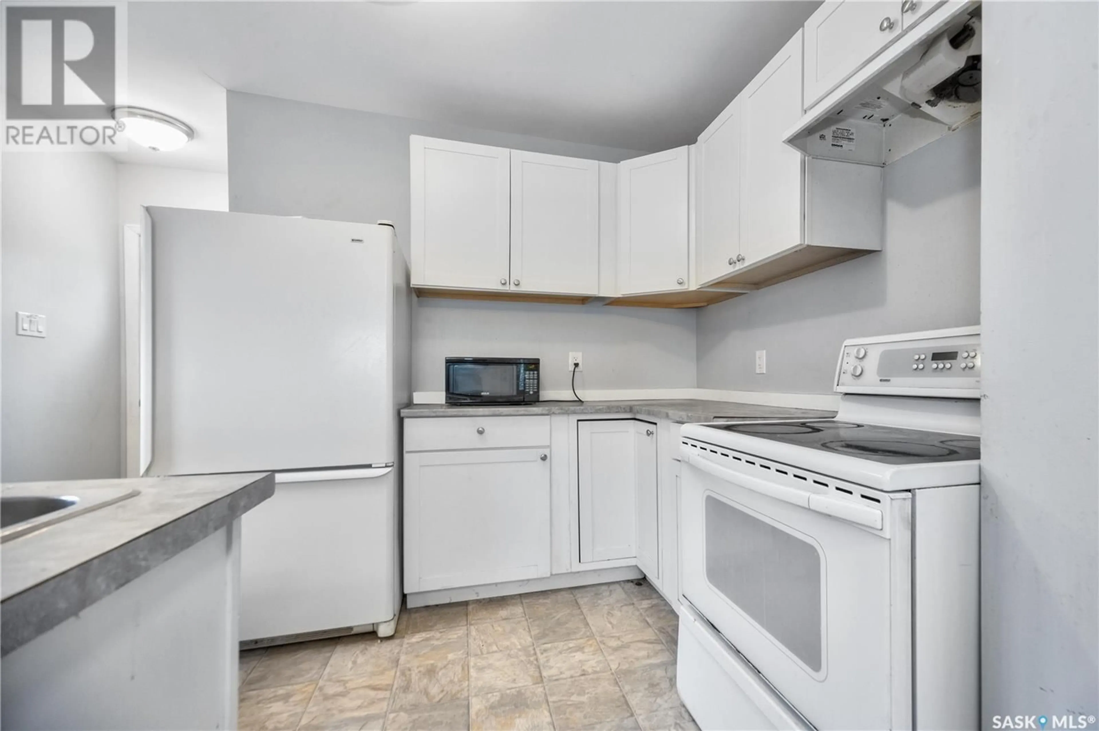 Standard kitchen, not visible floor, cottage for 580 11th STREET E, Prince Albert Saskatchewan S6V1A9