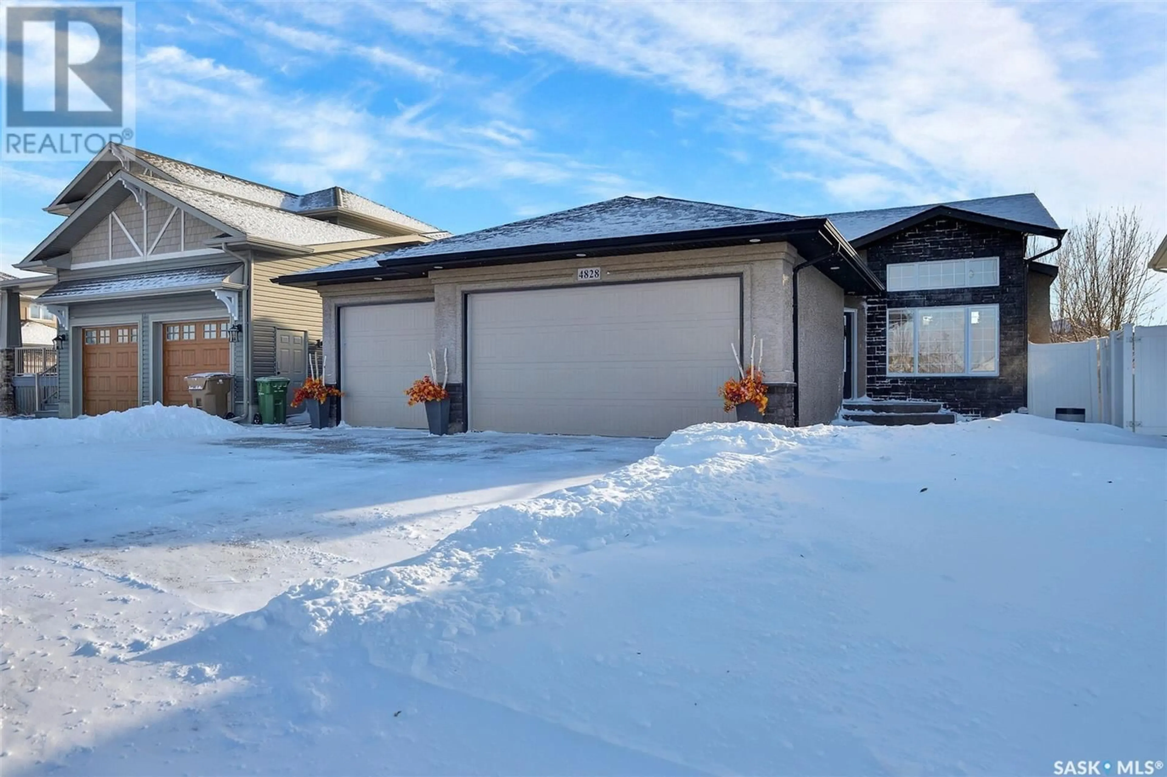 A pic from exterior of the house or condo, the street view for 4828 McCombie CRESCENT, Regina Saskatchewan S4W0B2