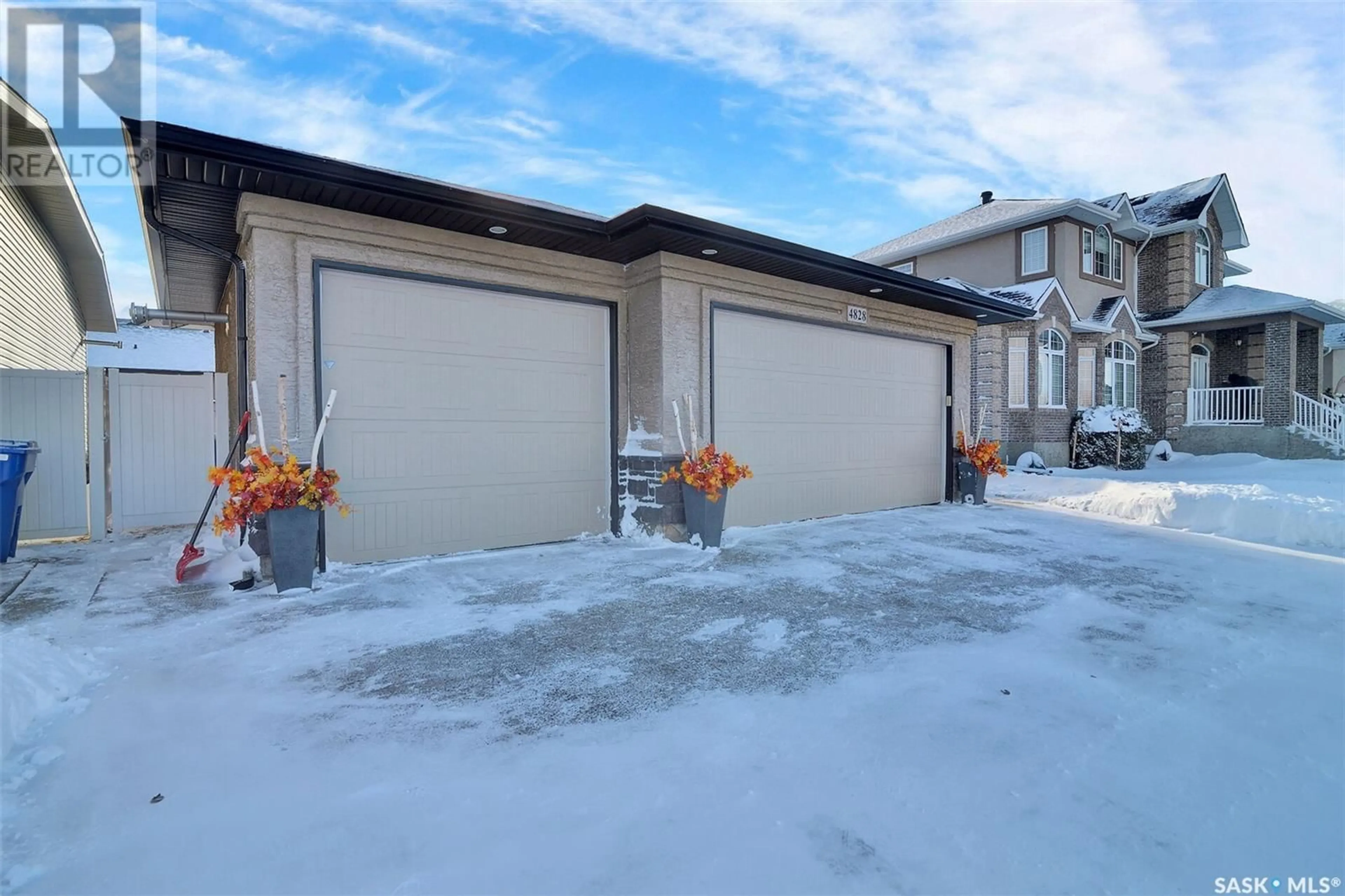 A pic from exterior of the house or condo, the street view for 4828 McCombie CRESCENT, Regina Saskatchewan S4W0B2