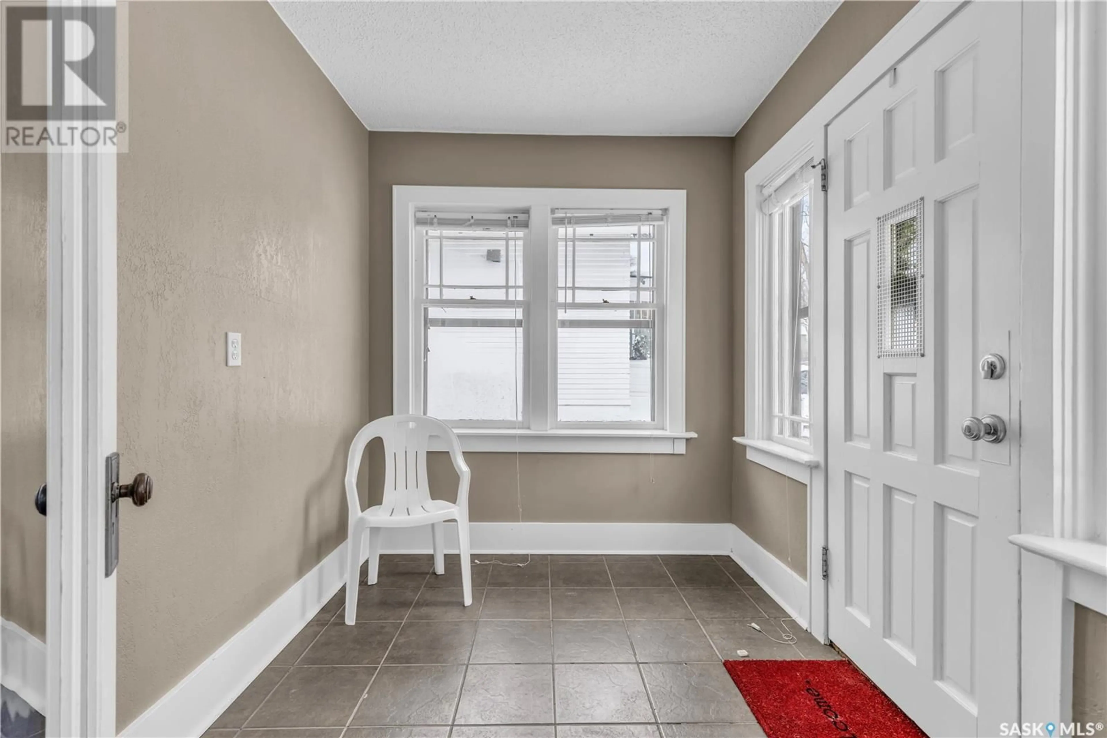 Indoor entryway, wood floors for 201 29th STREET W, Saskatoon Saskatchewan S7L0L8