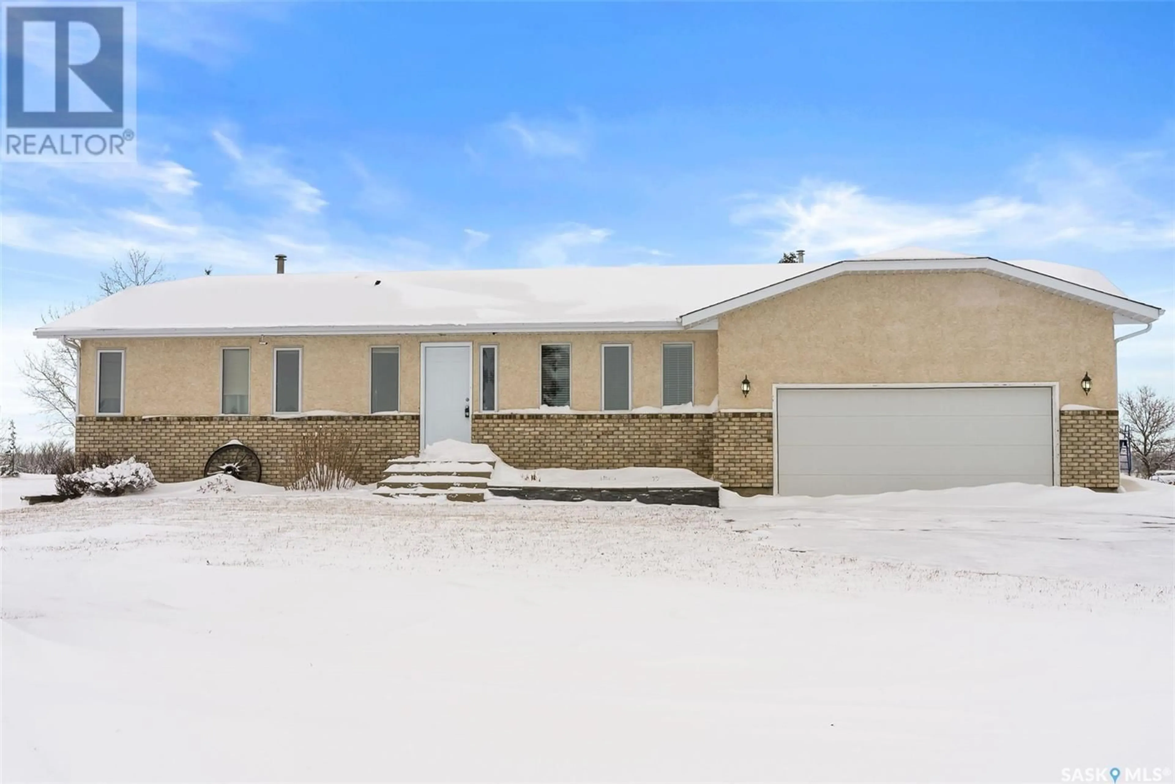 Frontside or backside of a home, the street view for 8 Deneve DRIVE, Edenwold Rm No. 158 Saskatchewan S4L5B1