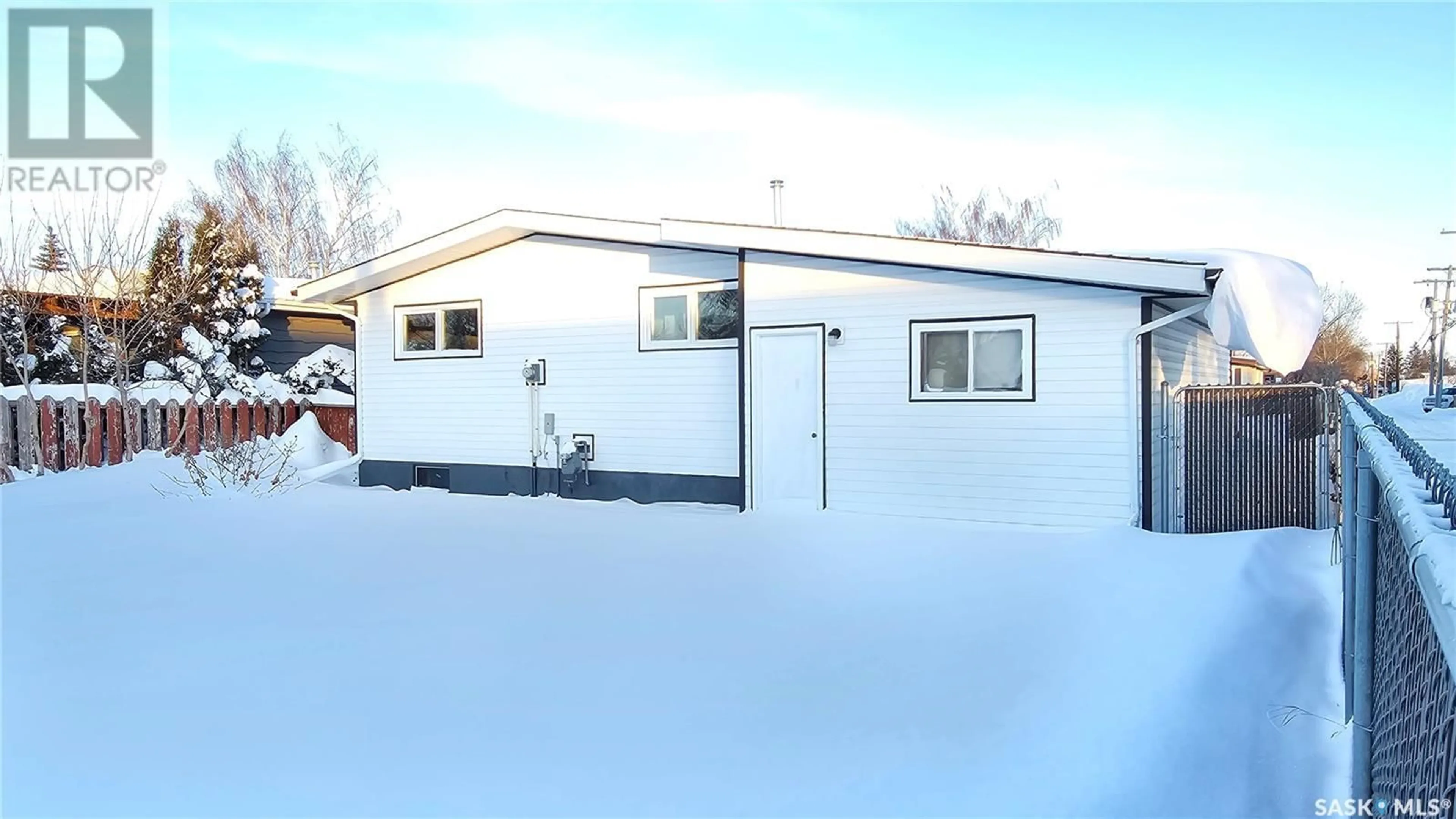 Frontside or backside of a home, the street view for 815 16th STREET, Humboldt Saskatchewan S0K2A0