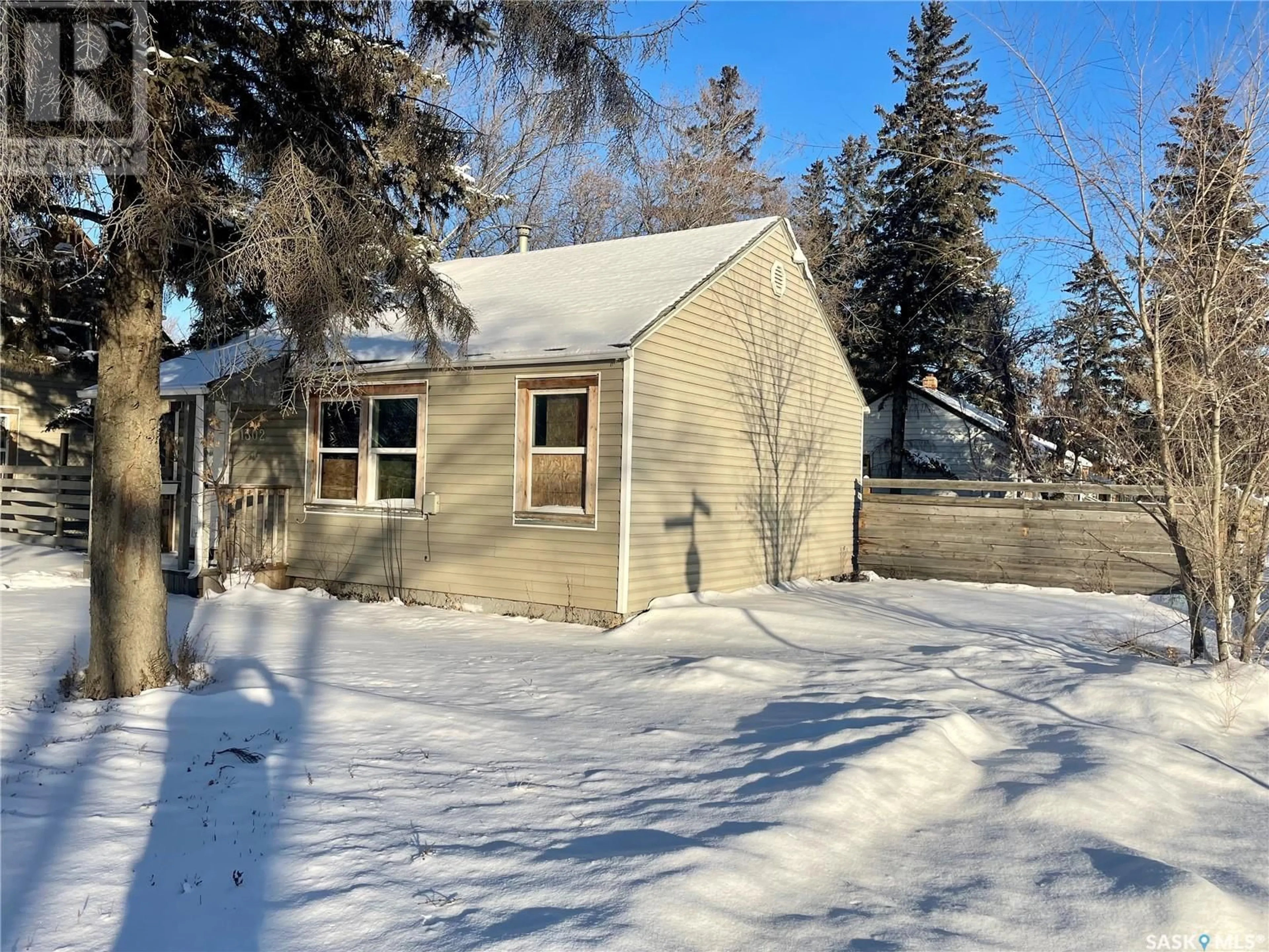 A pic from exterior of the house or condo, cottage for 1302 Idylwyld DRIVE N, Saskatoon Saskatchewan S7L1A4