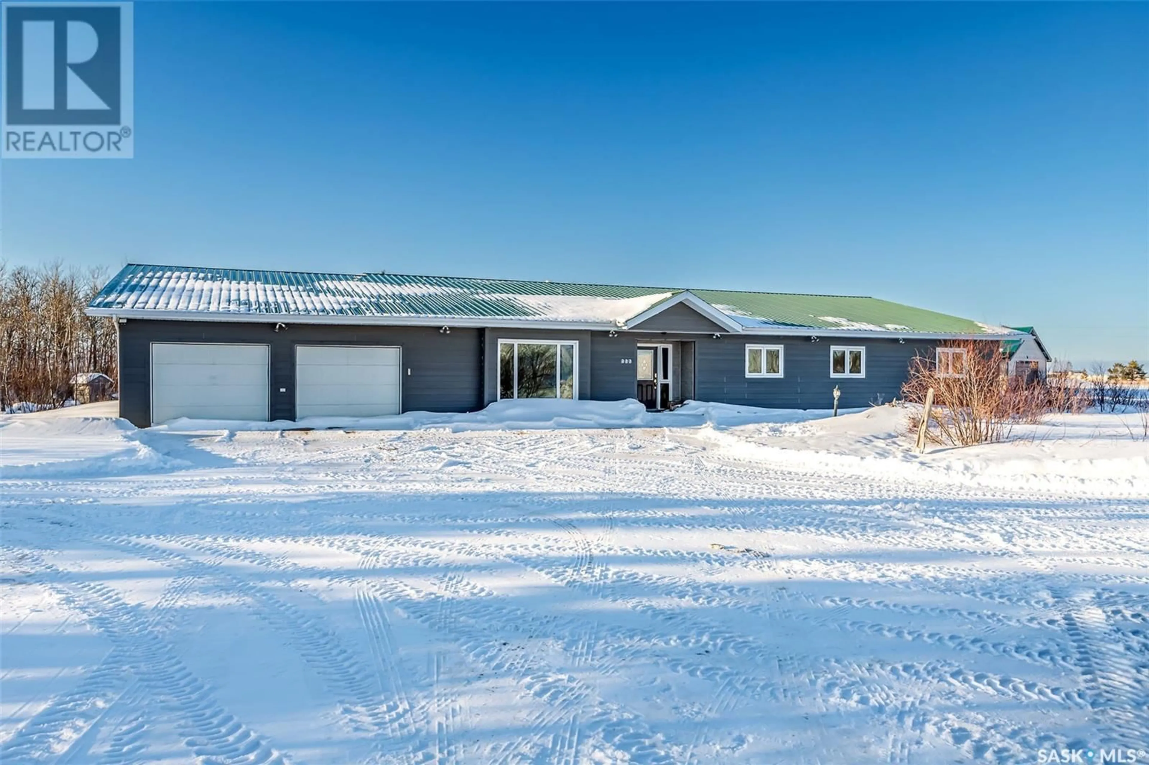 A pic from outside/outdoor area/front of a property/back of a property/a pic from drone, unknown for 999 MELFORT STREET, Melfort Saskatchewan S0E1A0