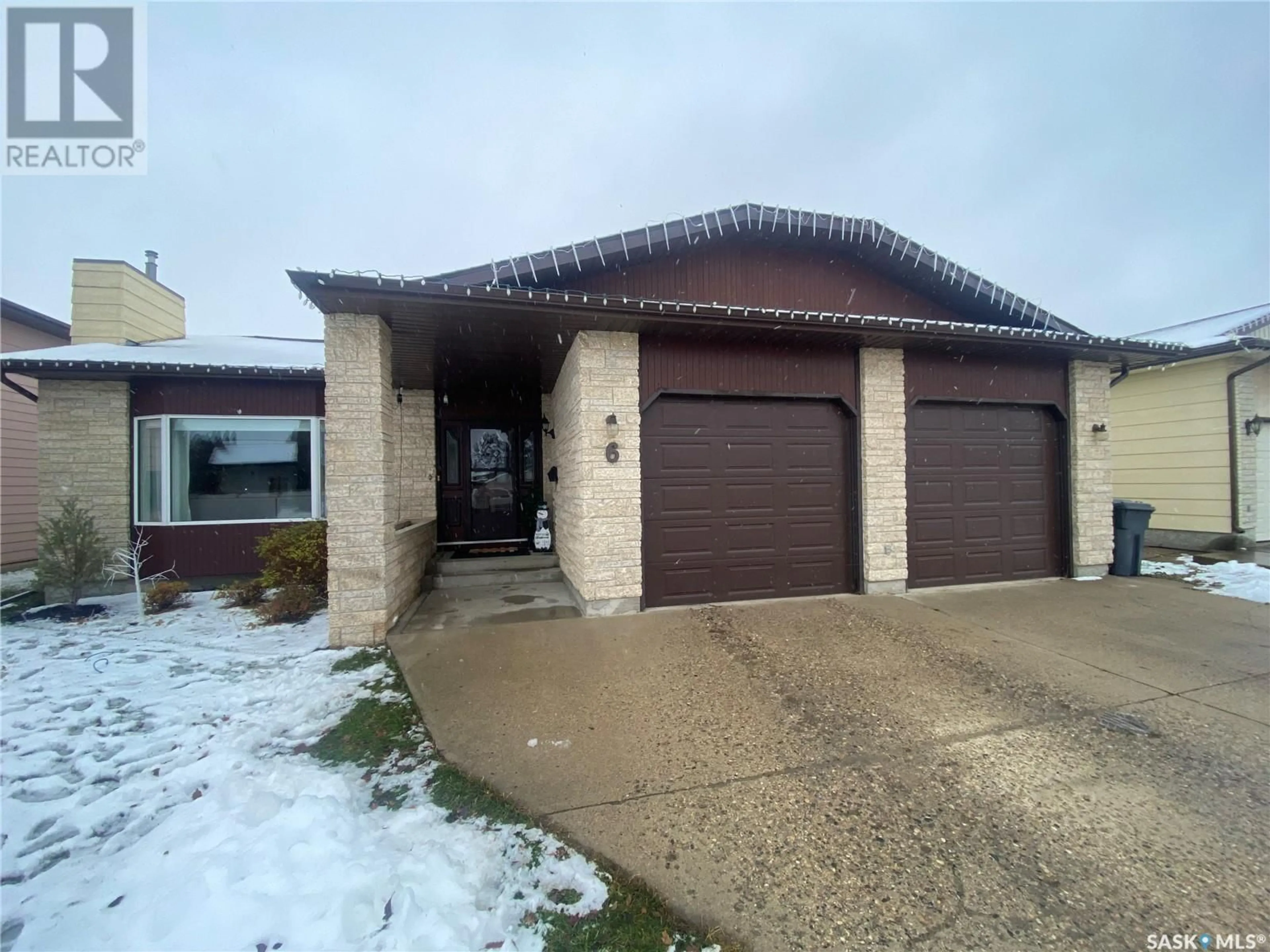 Frontside or backside of a home, the street view for 6 Biggs CRESCENT, Yorkton Saskatchewan S3N3Y5