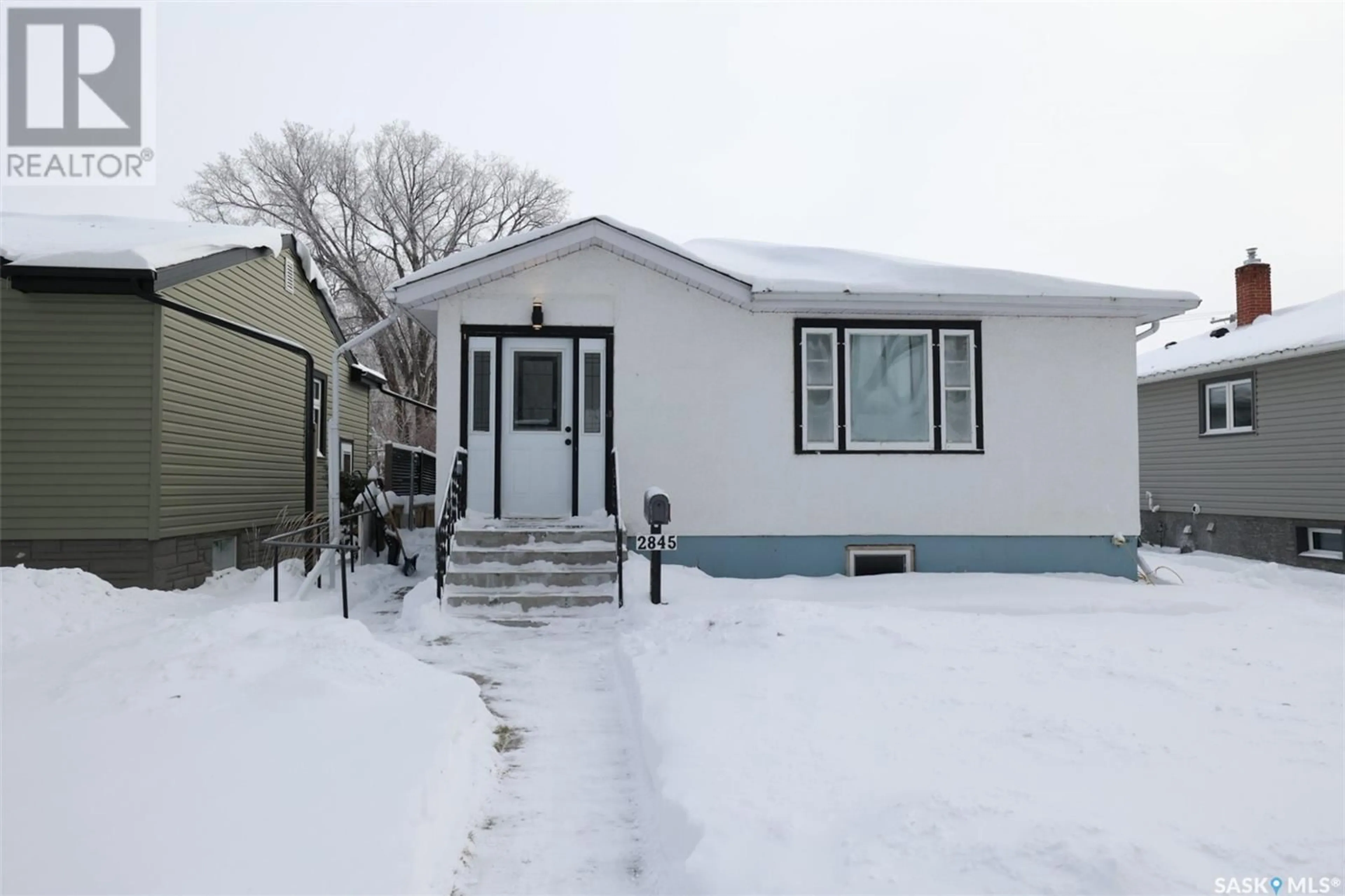 Frontside or backside of a home, cottage for 2845 Athol STREET, Regina Saskatchewan S4S1Y3