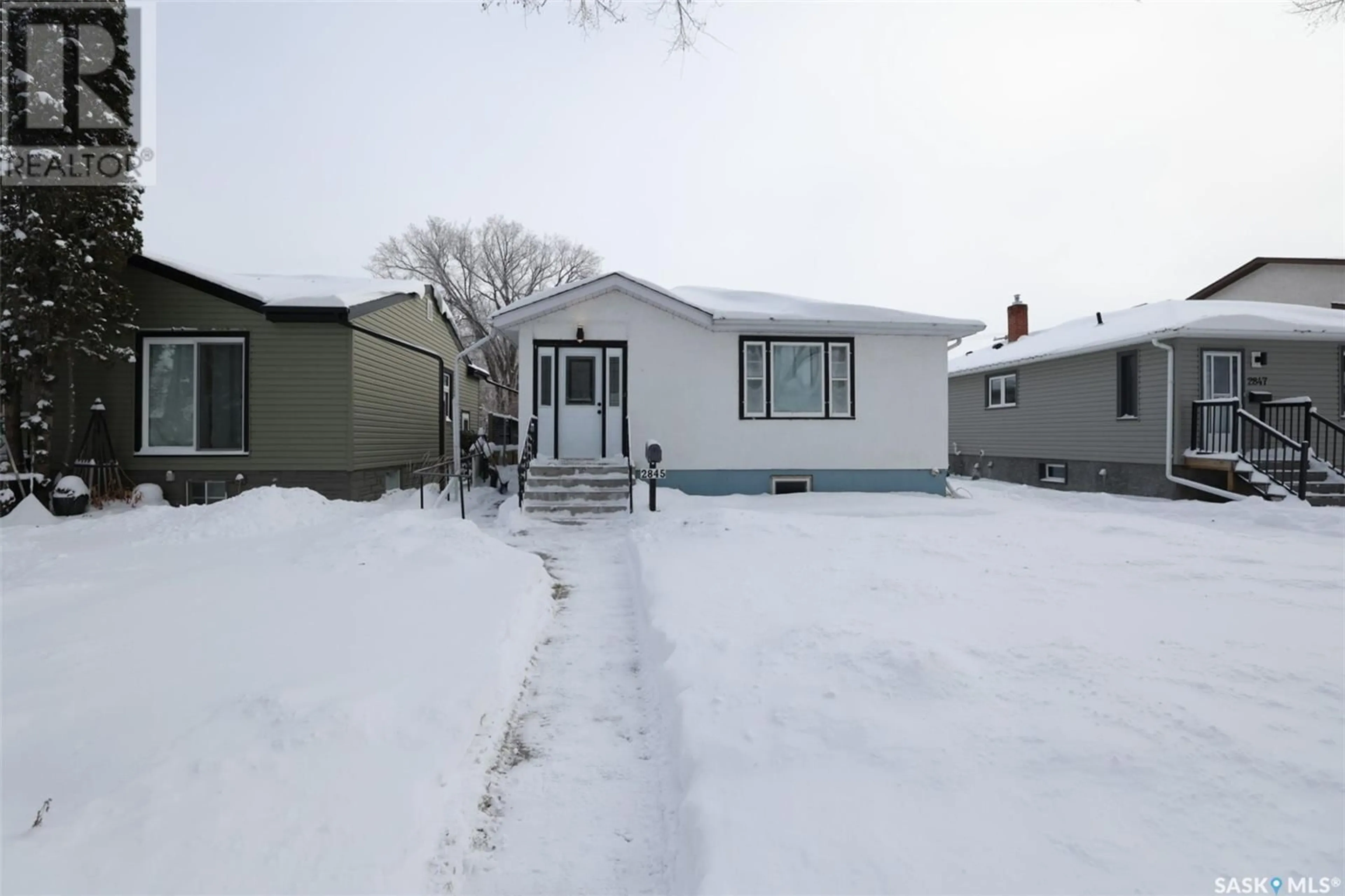 Frontside or backside of a home, the street view for 2845 Athol STREET, Regina Saskatchewan S4S1Y3