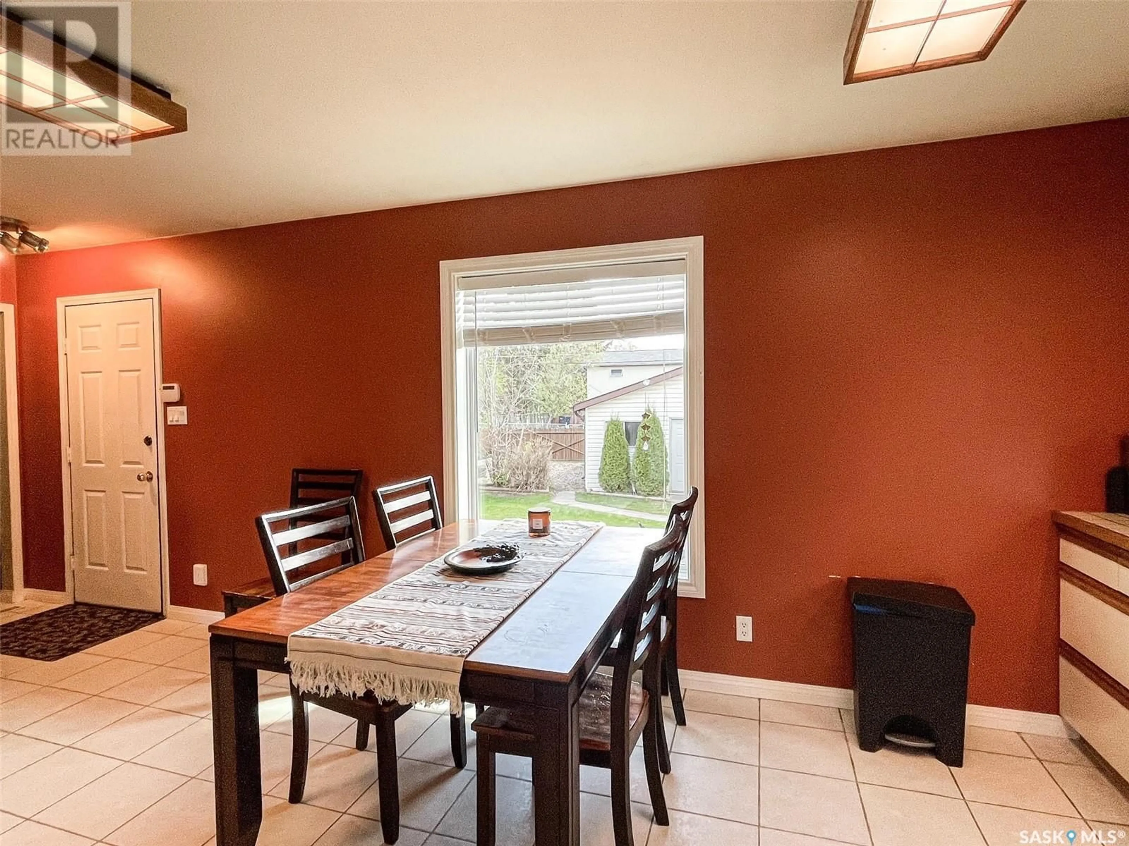 Dining room, wood floors, cottage for 506 2nd STREET W, Meadow Lake Saskatchewan S9X1C9