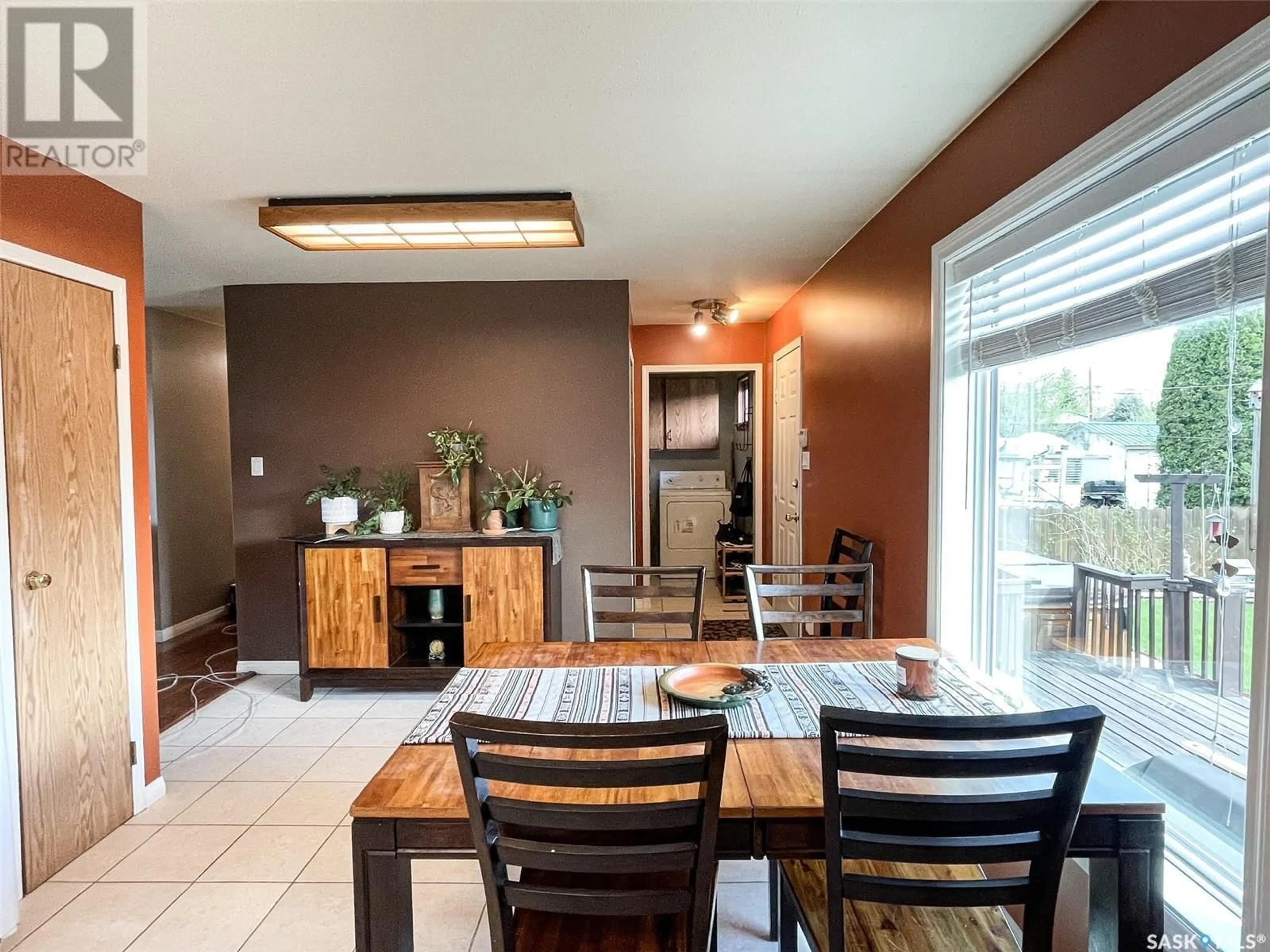 Dining room, wood floors, cottage for 506 2nd STREET W, Meadow Lake Saskatchewan S9X1C9