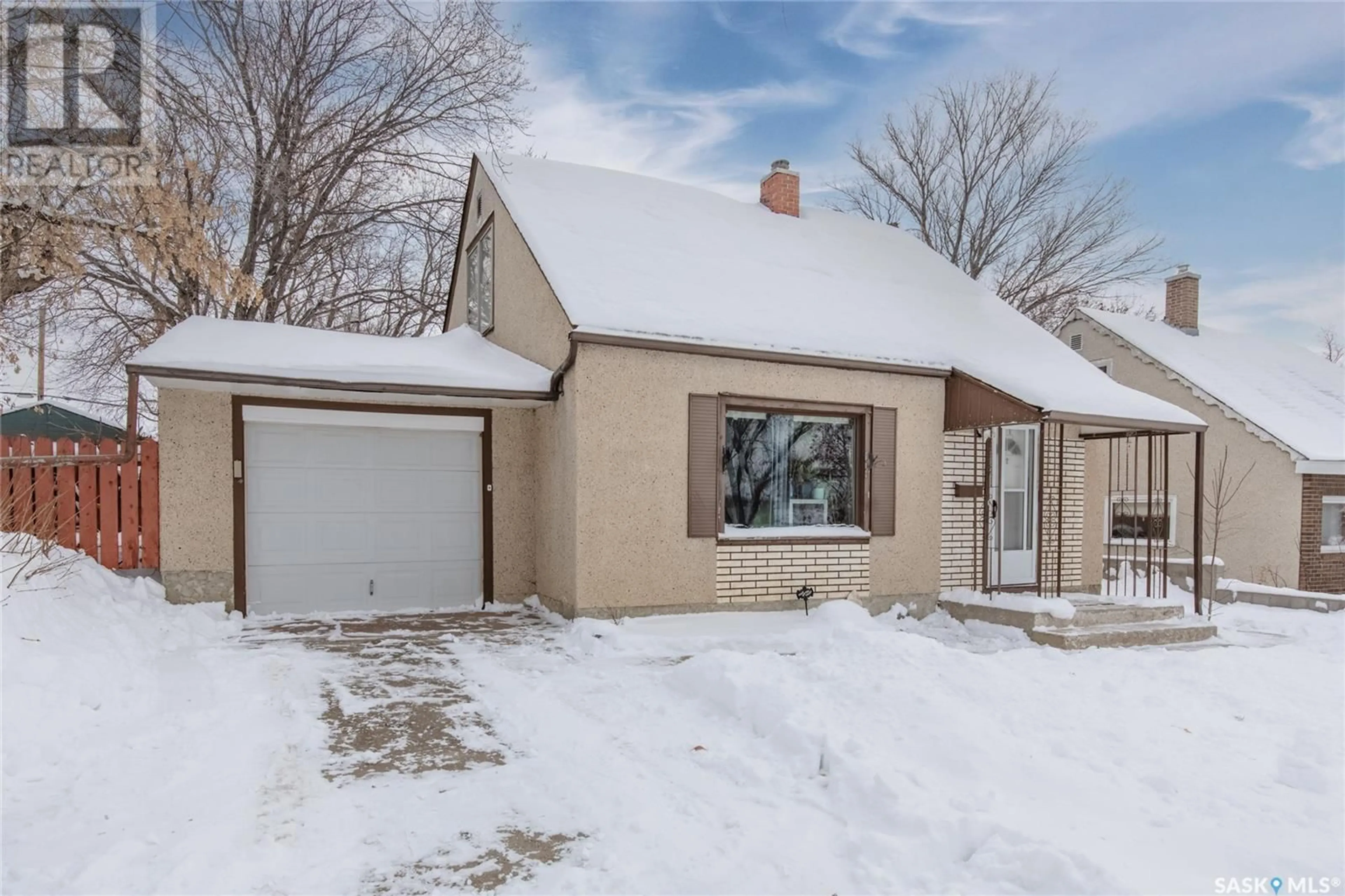 Frontside or backside of a home, cottage for 1147 4th AVENUE NE, Moose Jaw Saskatchewan S6H1J2