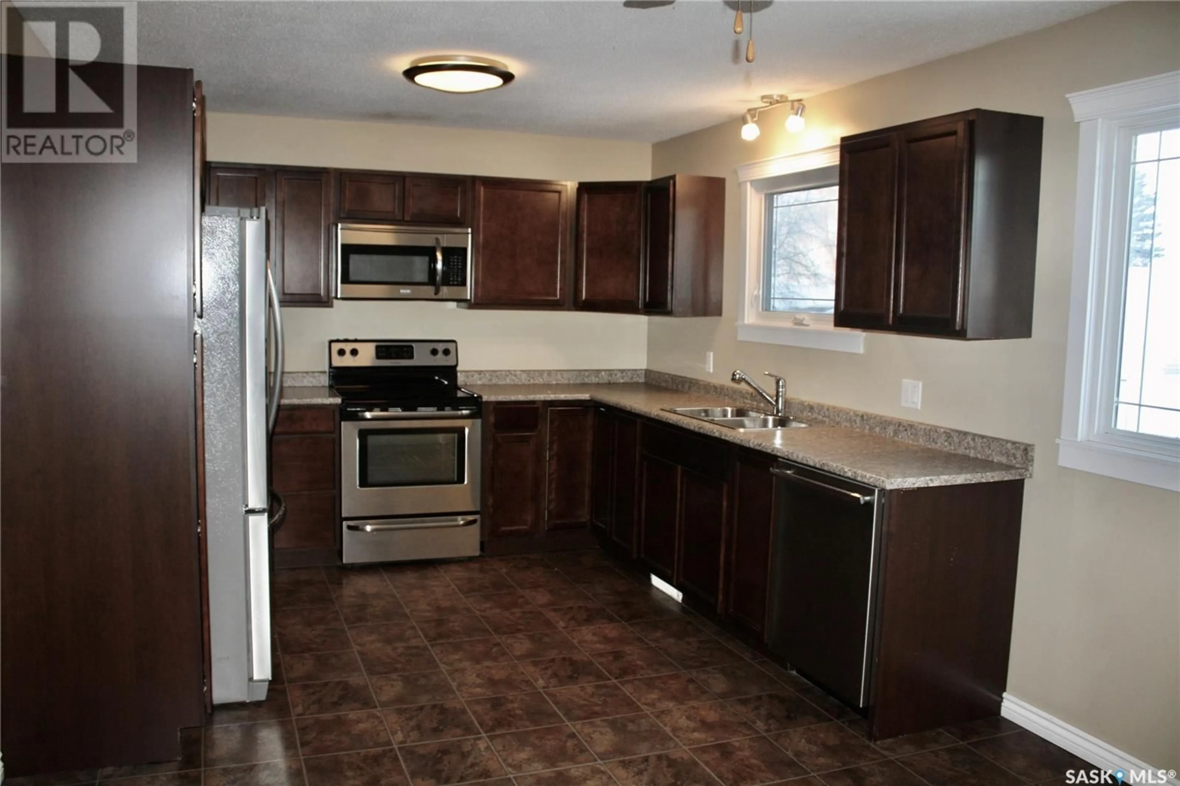 Standard kitchen, wood floors, cottage for 609 Kintyre AVENUE, Colonsay Saskatchewan S0K0Z0