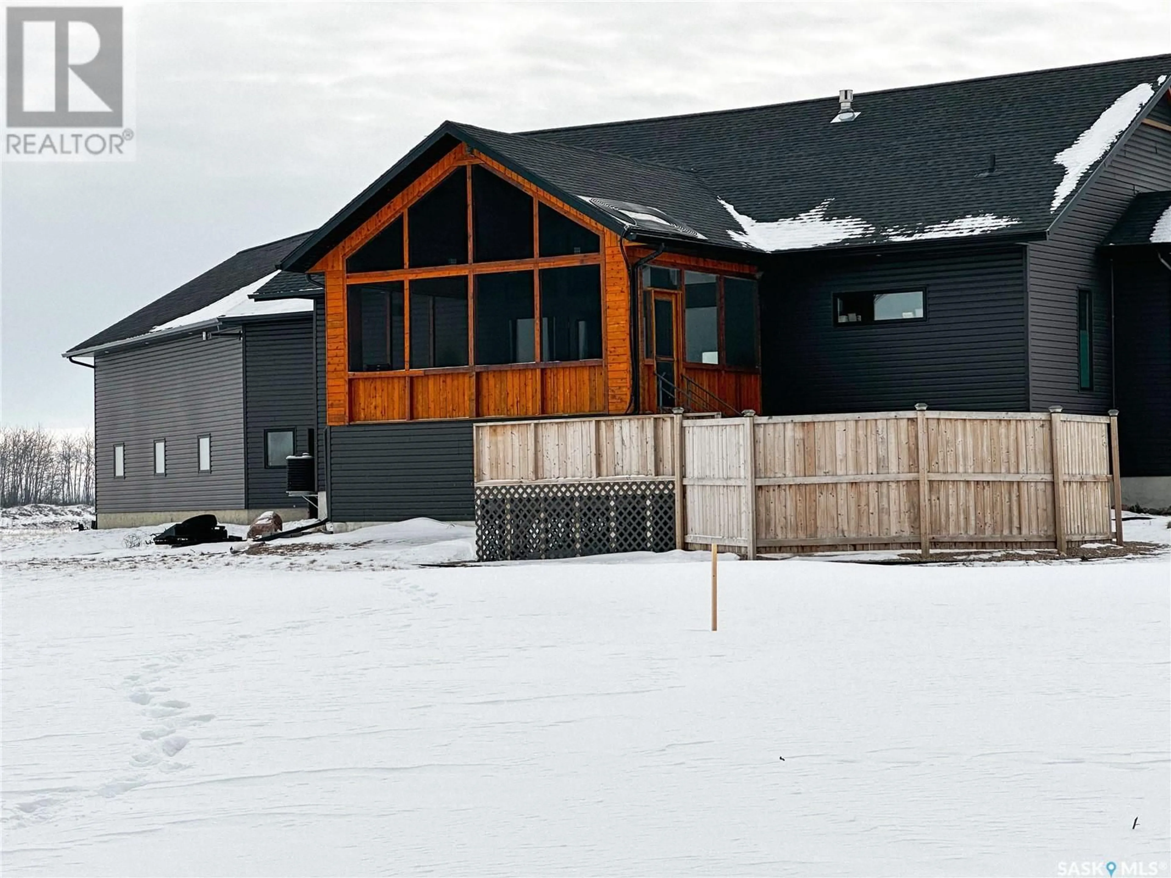 Frontside or backside of a home, the front or back of building for Yorkton Galli Acreage, Orkney Rm No. 244 Saskatchewan S3N2X1