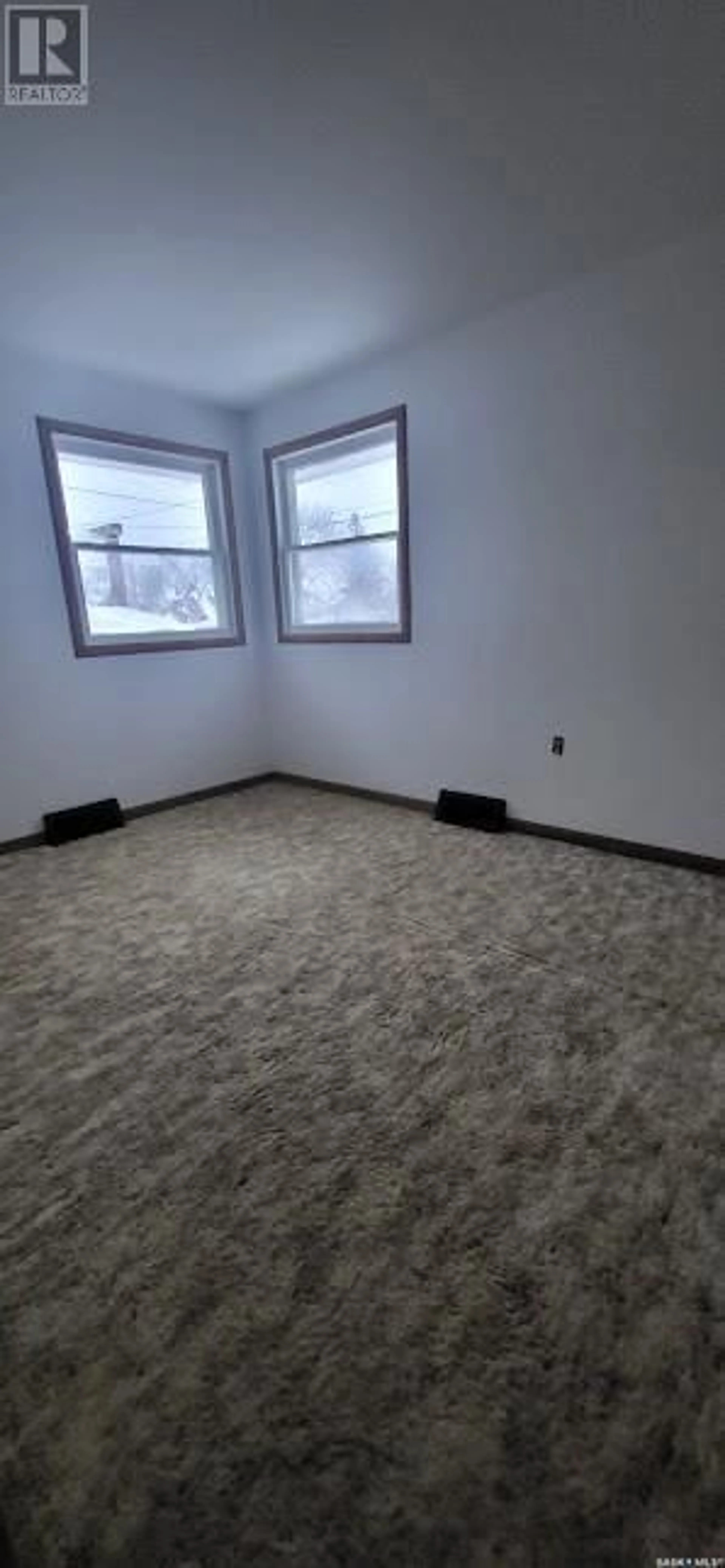 A pic of a room, unknown floor for 806 Prospect AVENUE, Oxbow Saskatchewan S0C2B0