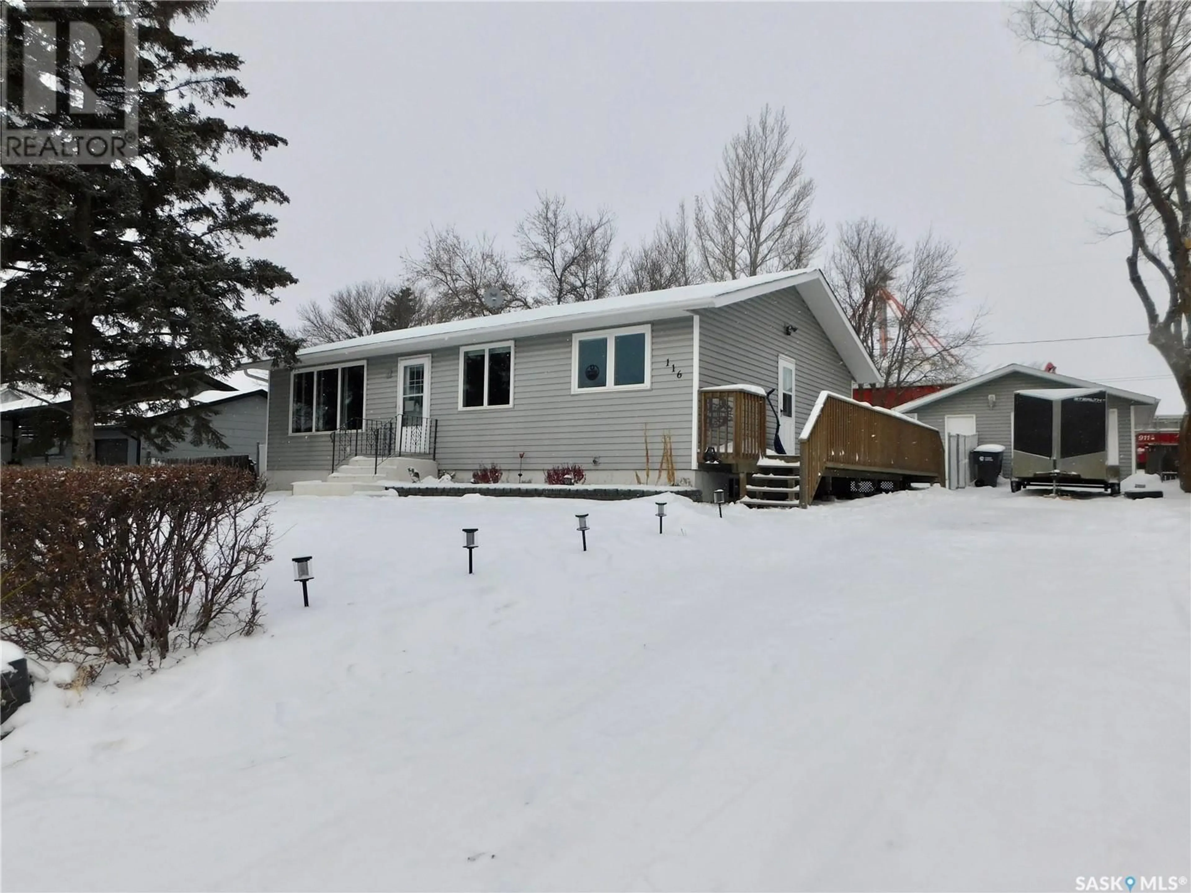 Frontside or backside of a home, cottage for 116 Churchill AVENUE, Coronach Saskatchewan S0H0Z0