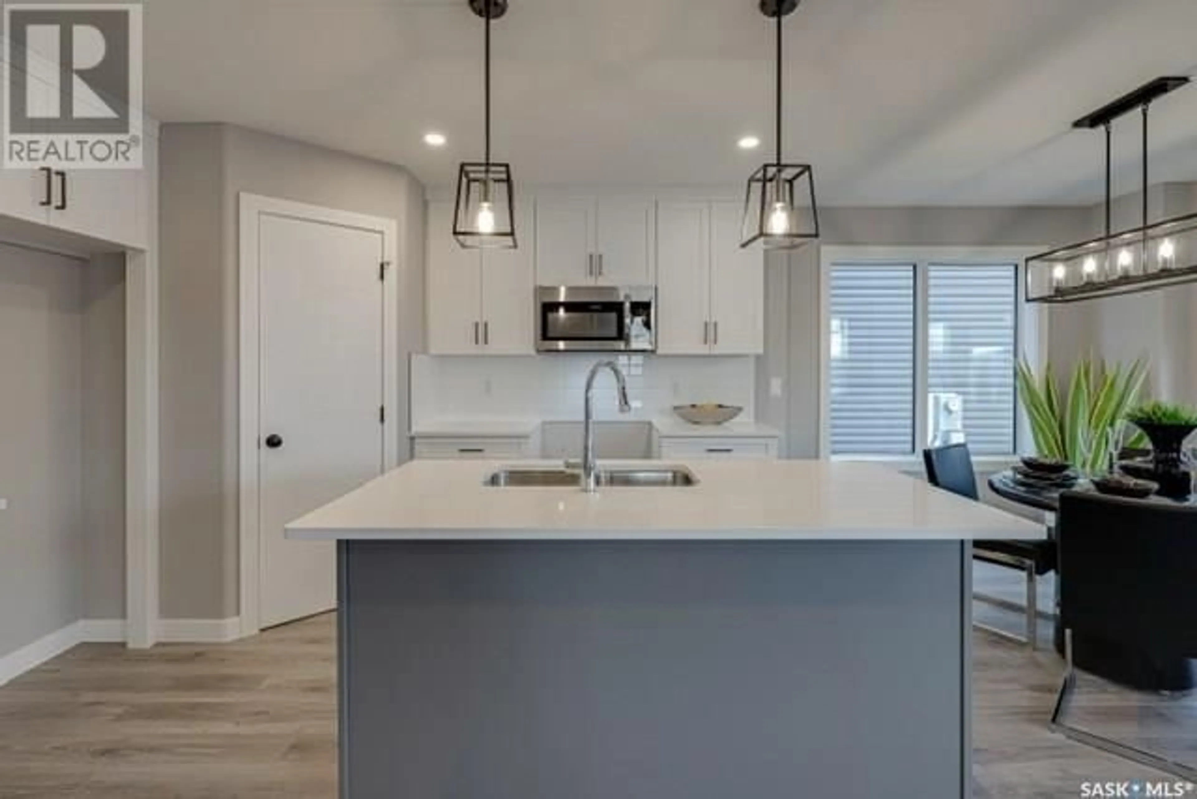 Open concept kitchen for 511 Myles Heidt MANOR, Saskatoon Saskatchewan S7W1J2