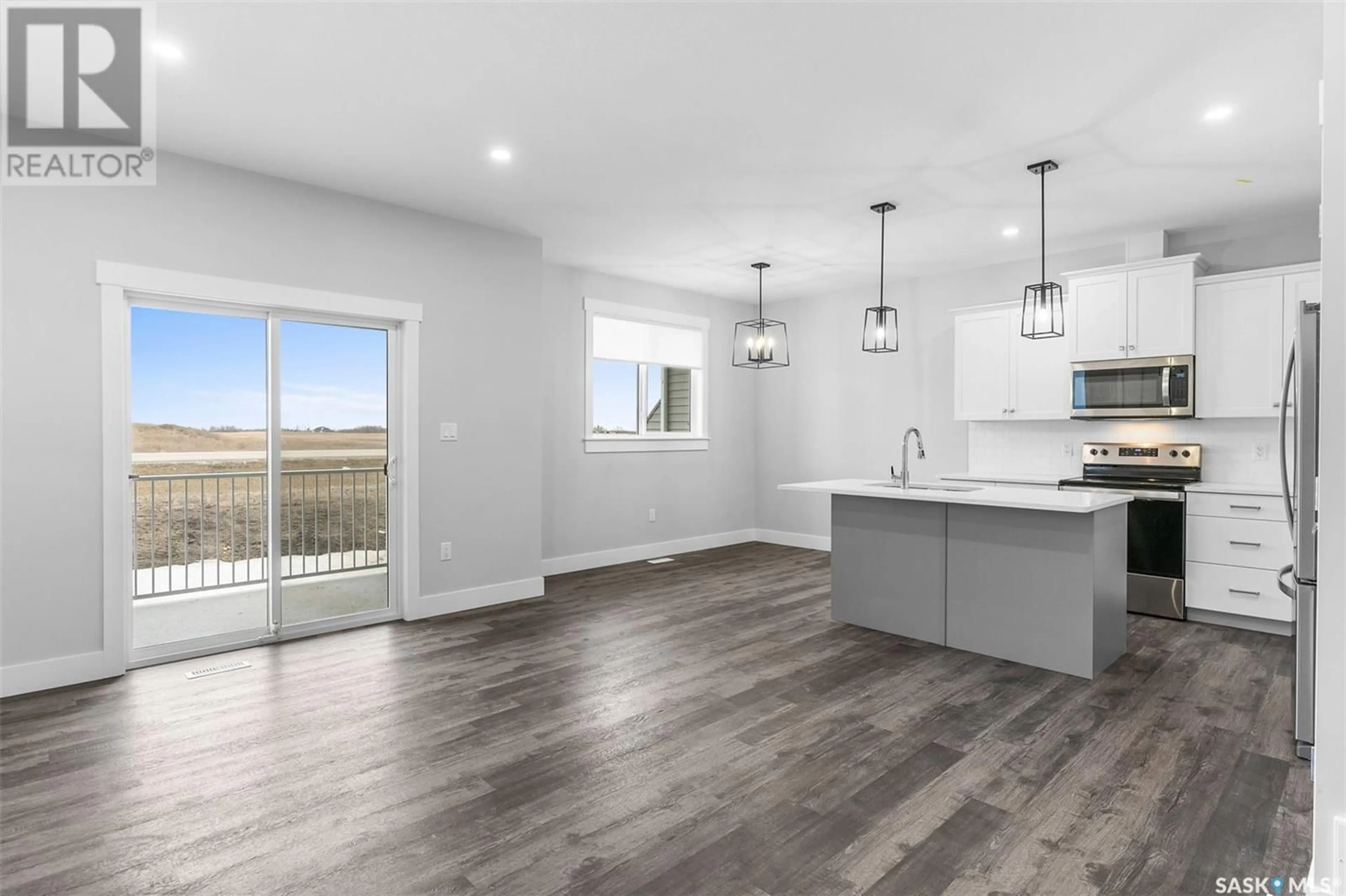 Open concept kitchen for 77 900 St Andrews LANE, Warman Saskatchewan S0K4S4