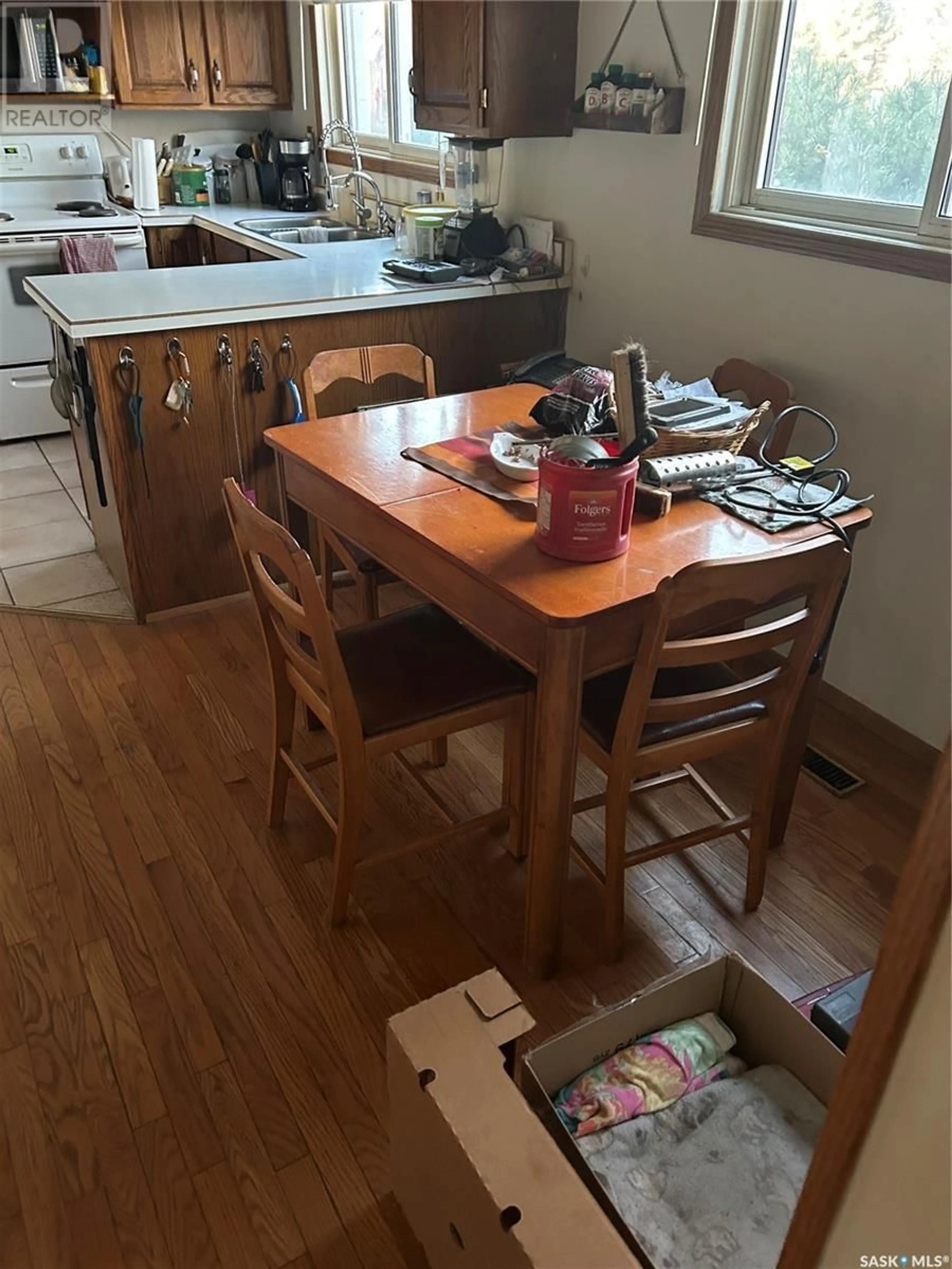 A pic of a room, wood floors for 231 Church DRIVE, Regina Saskatchewan S4X1R8