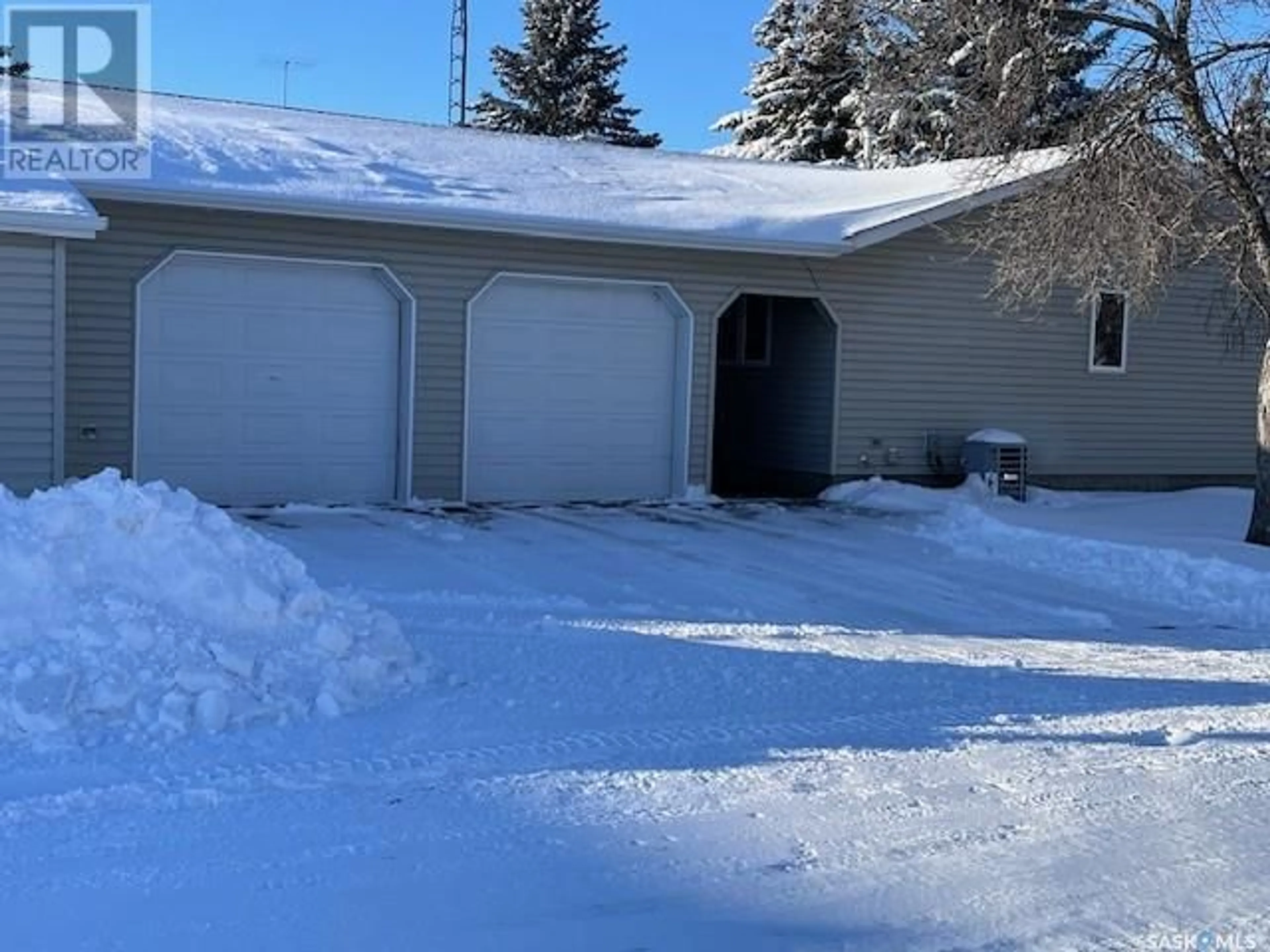 A pic from exterior of the house or condo, the street view for 201 Milburn STREET, Melfort Saskatchewan S0E1A0