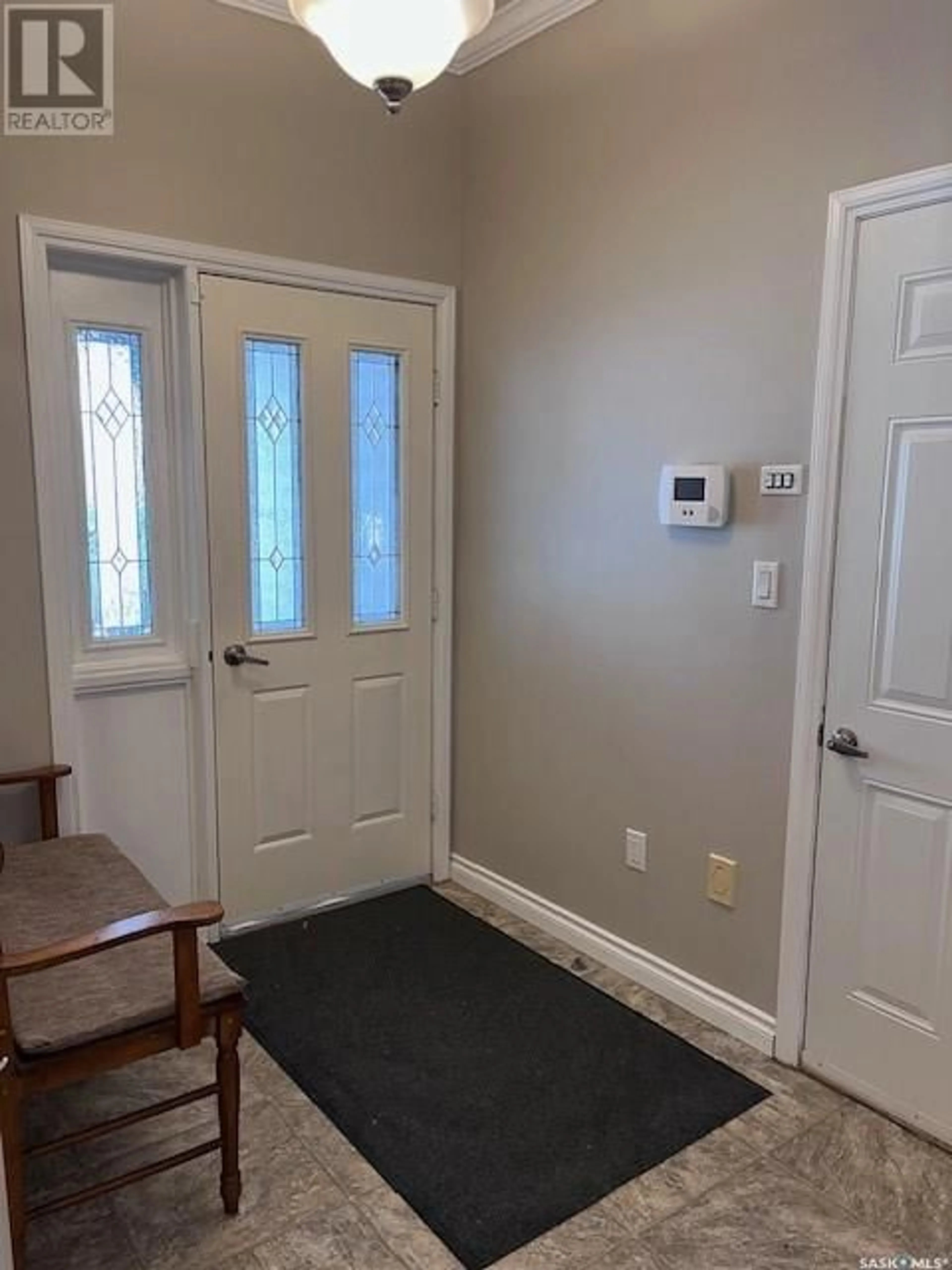 Indoor entryway, unknown floor for 201 Milburn STREET, Melfort Saskatchewan S0E1A0