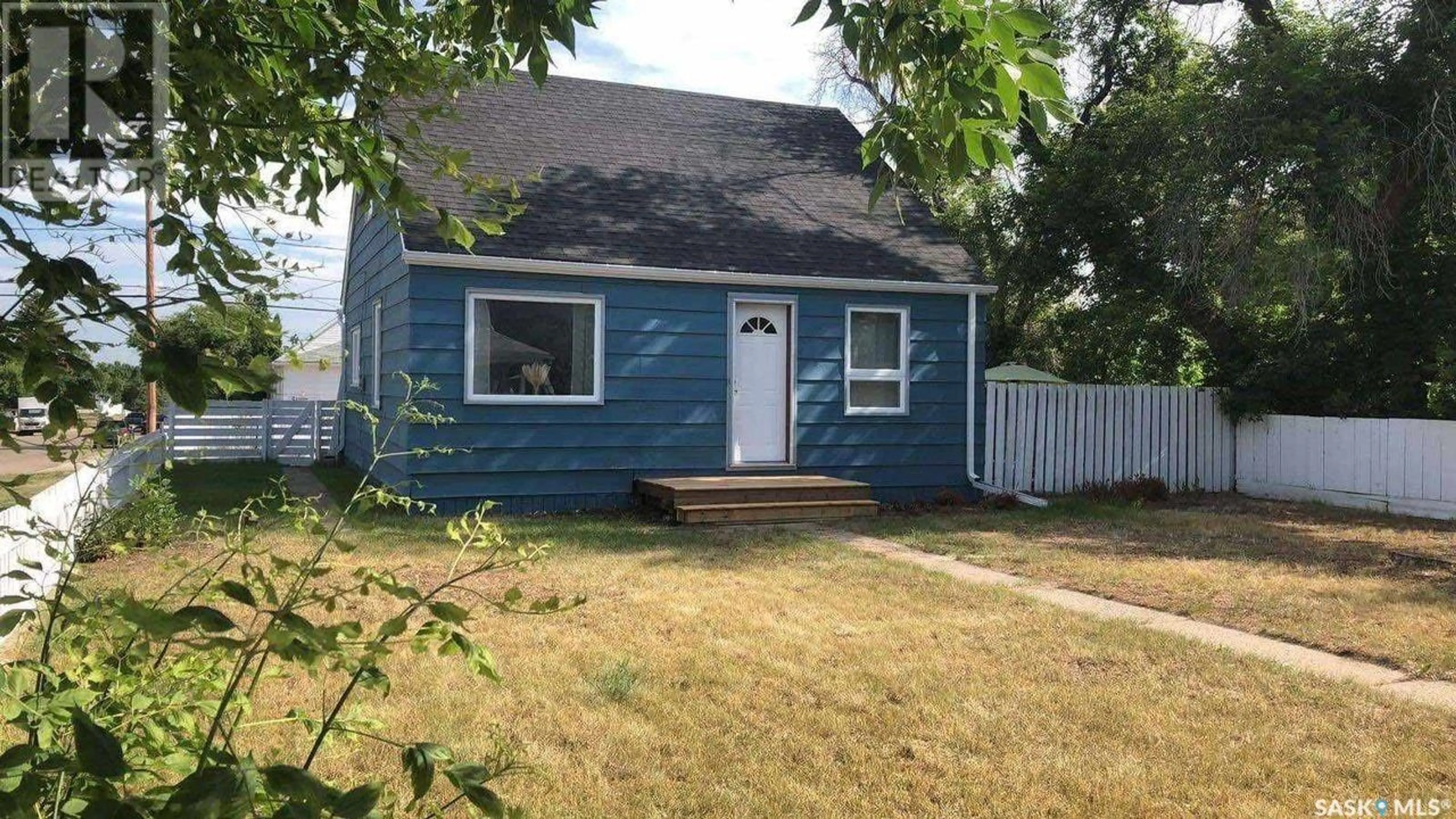 Frontside or backside of a home, cottage for 278 Coteau STREET W, Moose Jaw Saskatchewan S6H5C7