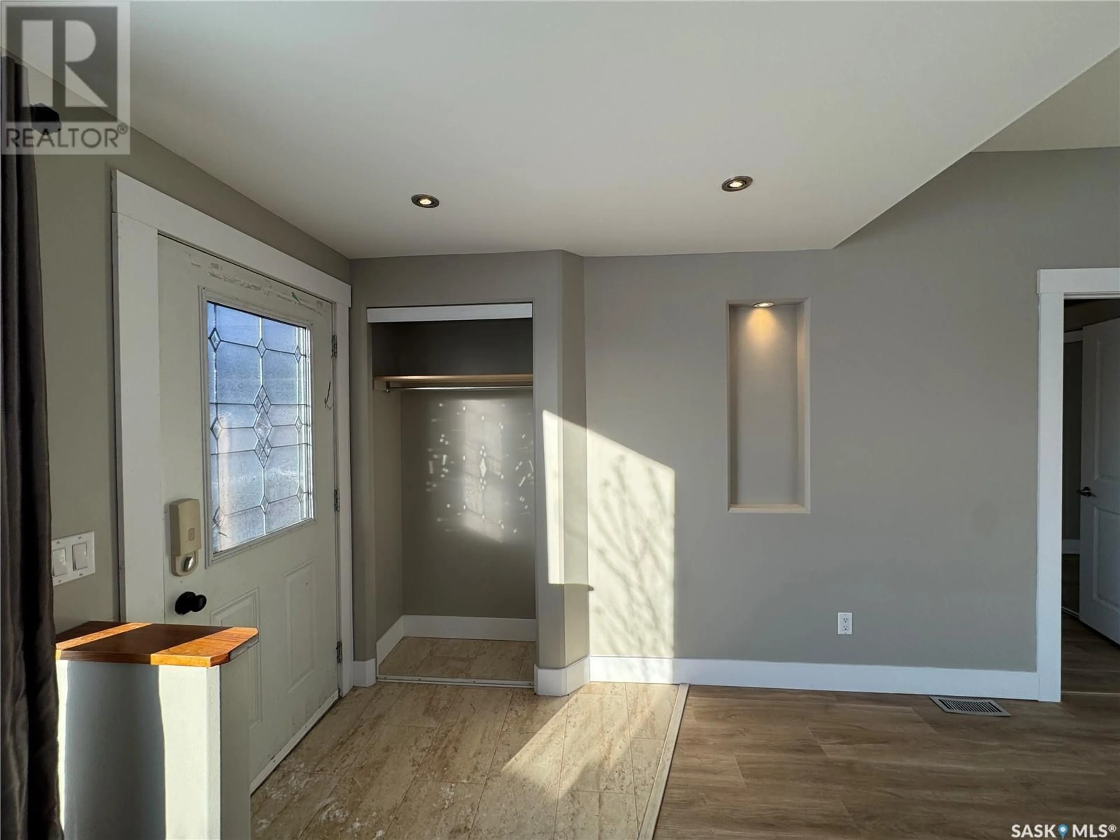 Indoor entryway, wood floors for 222 1st STREET, Lang Saskatchewan S0G2W0