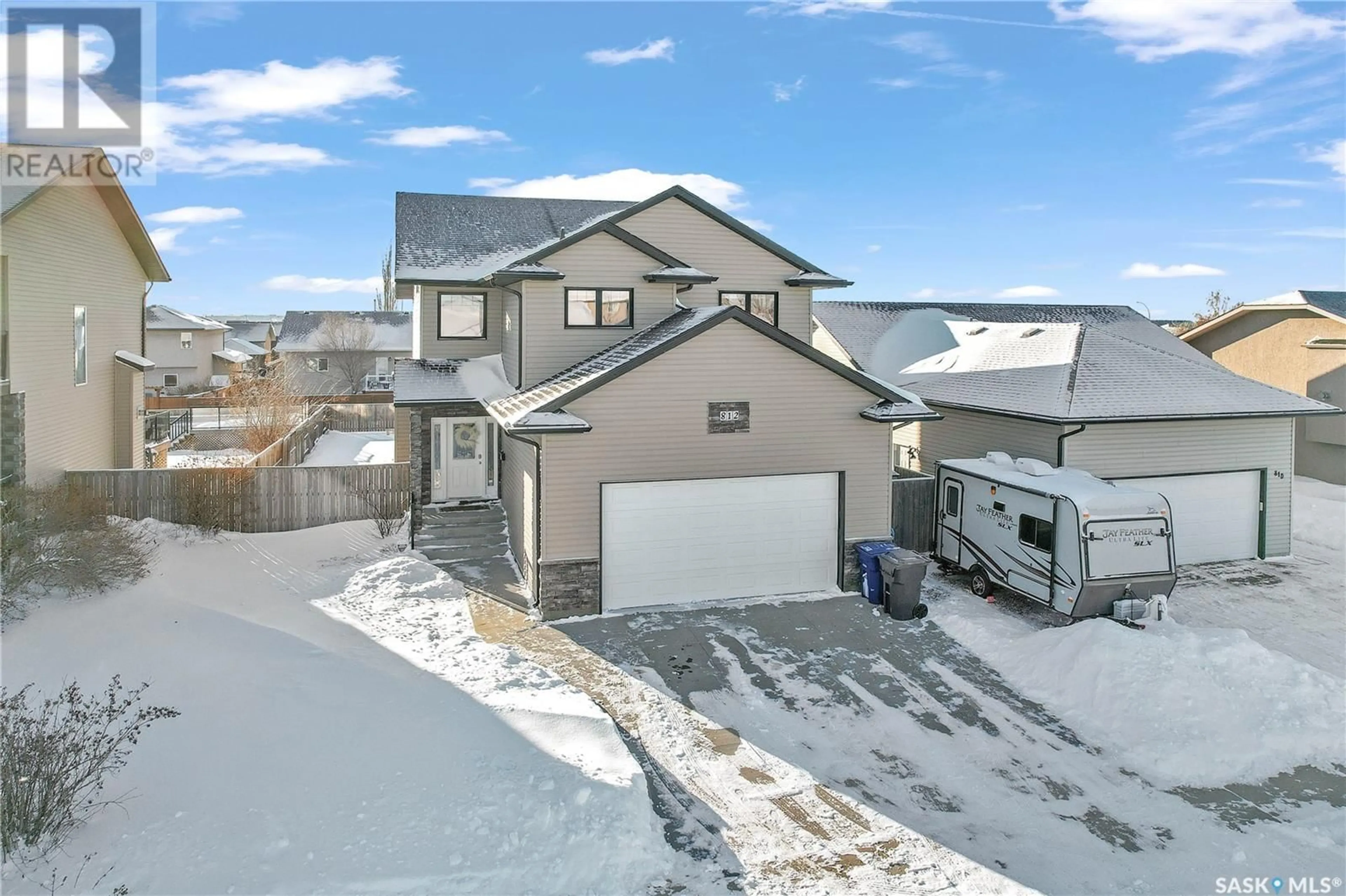 Frontside or backside of a home, the street view for 812 Rock Hill LANE, Martensville Saskatchewan S0K0A2