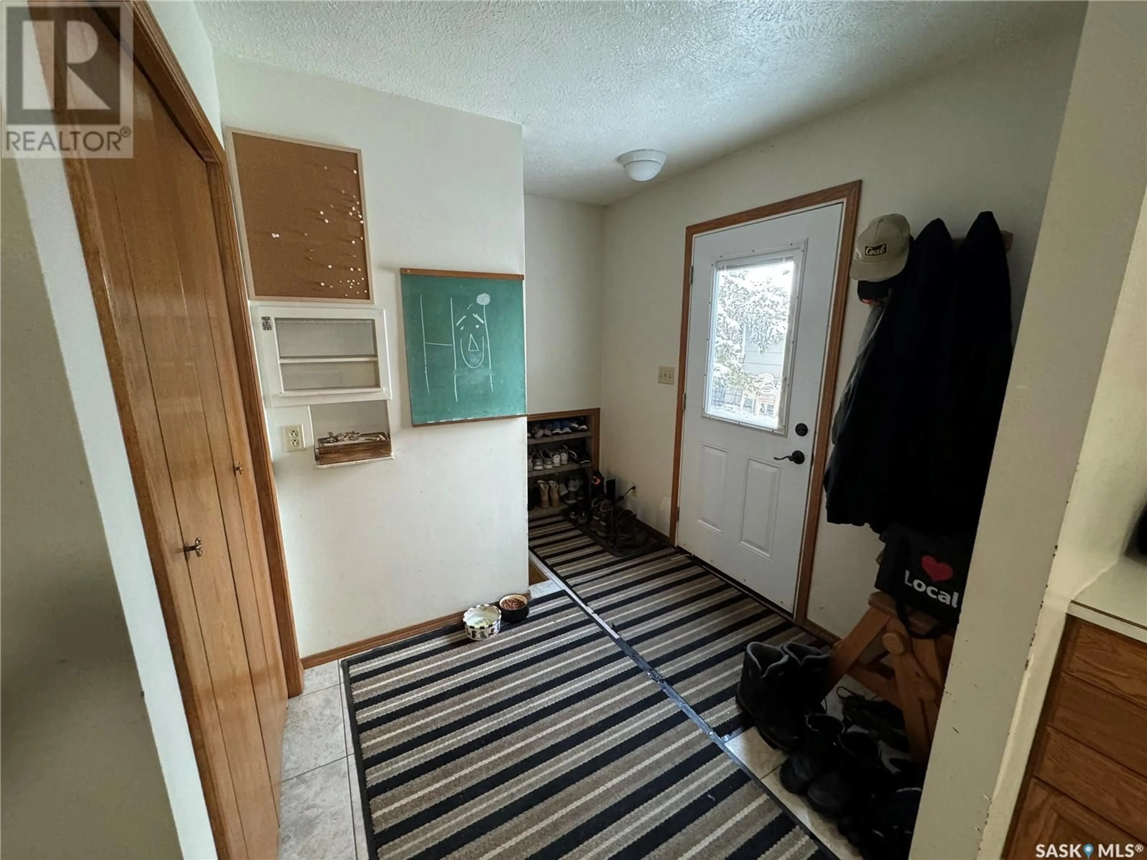 A pic of a room, unknown floor for Acreage near white cap, Lomond Rm No. 37 Saskatchewan S4H2K7