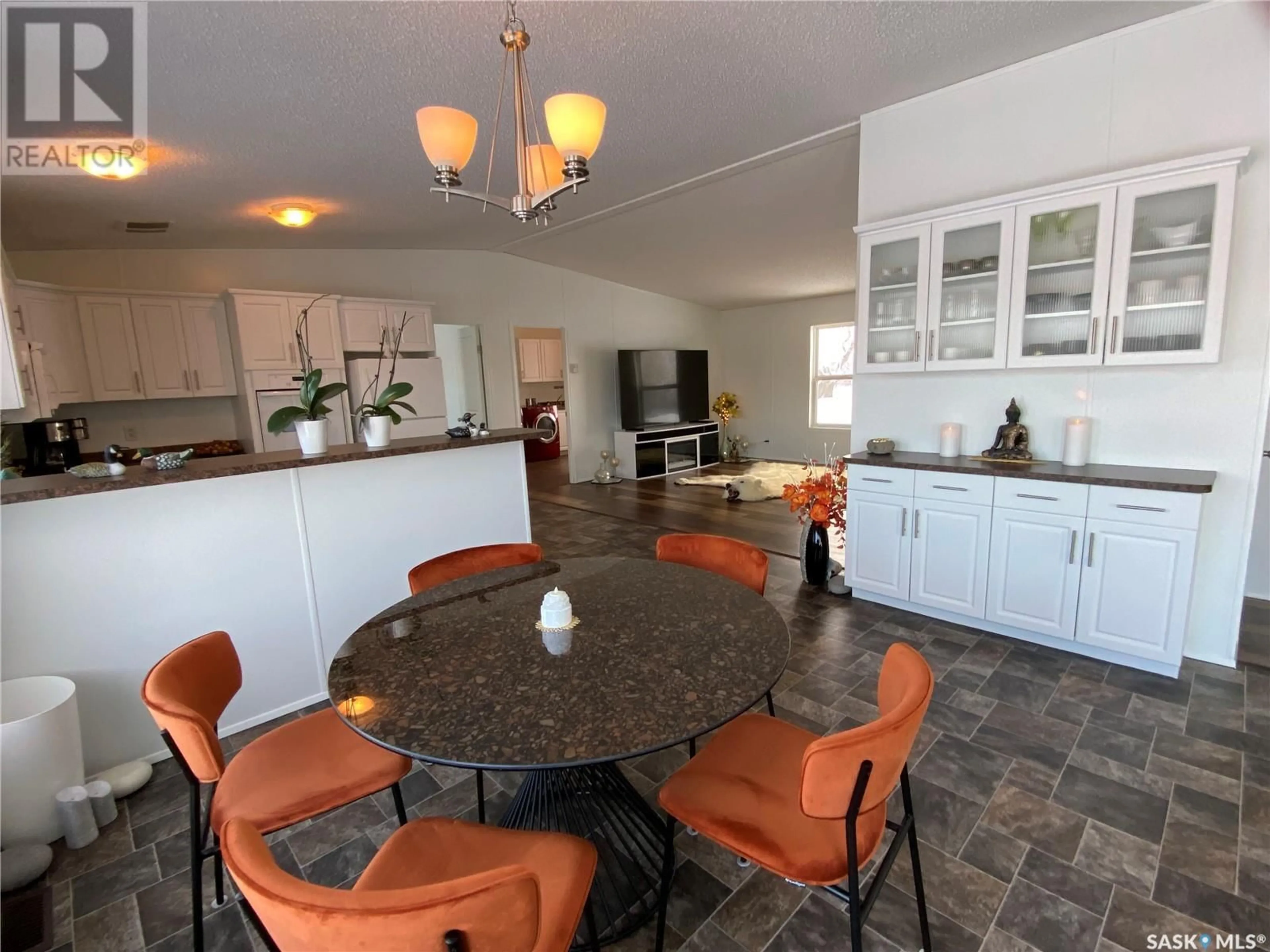 Open concept kitchen, ceramic/tile floor for 313 ELIZABETH STREET, Stockholm Saskatchewan S0A3Y0