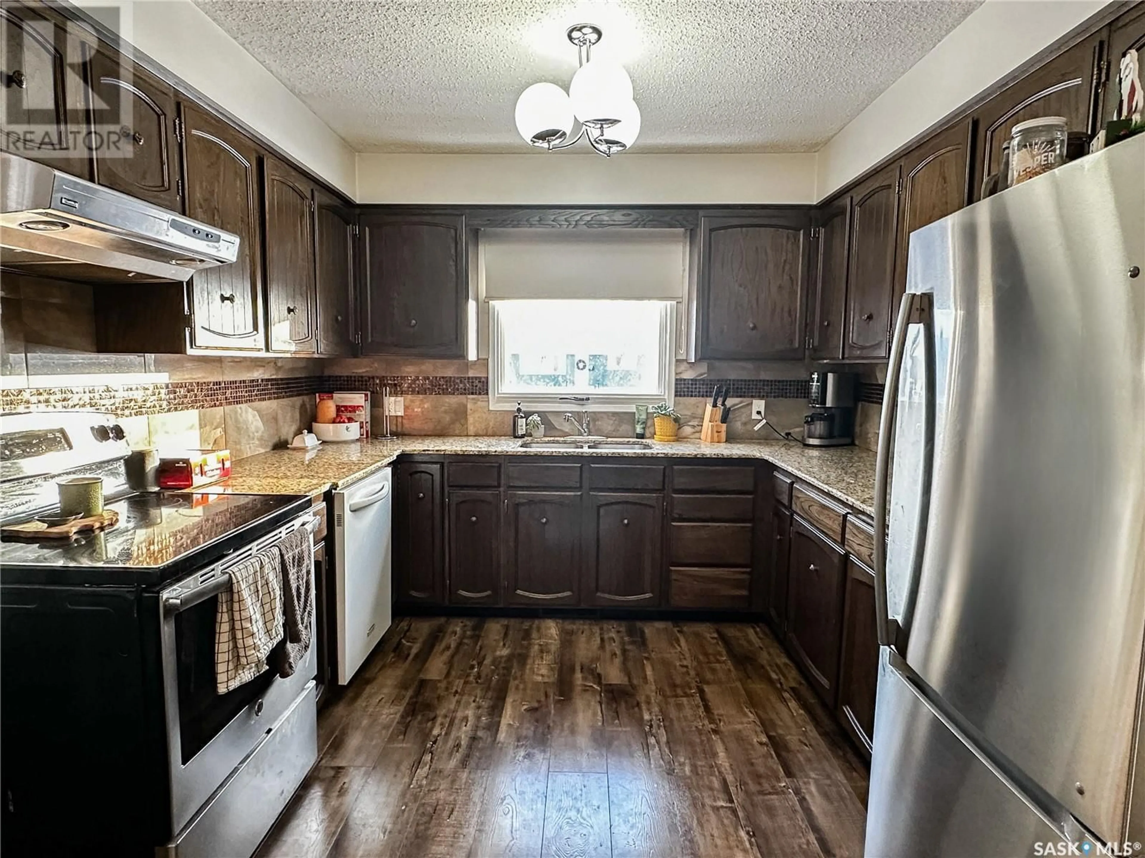 Open concept kitchen, unknown for 342 28TH STREET, Battleford Saskatchewan S0M0E0