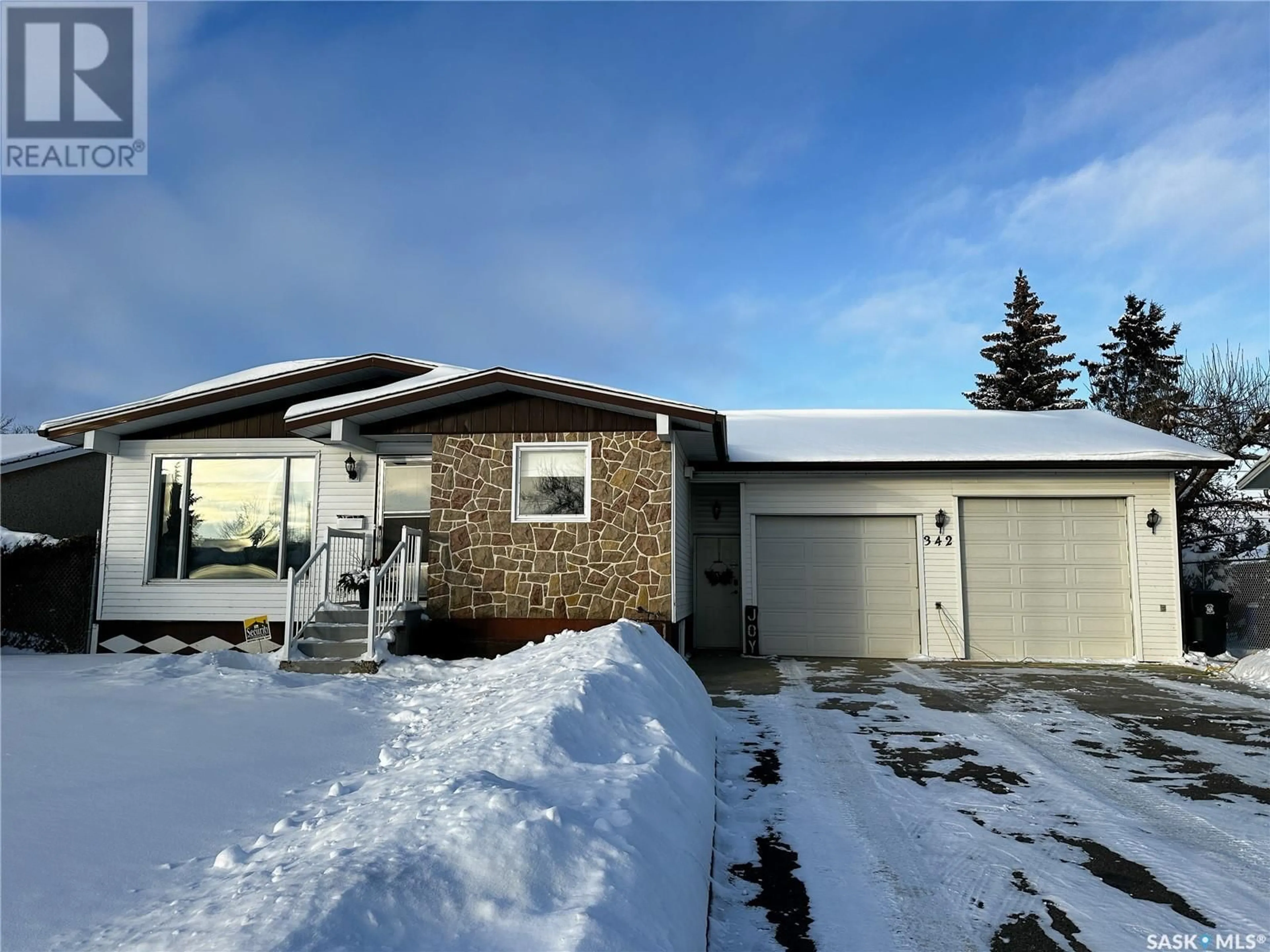 Frontside or backside of a home, the street view for 342 28th STREET, Battleford Saskatchewan S0M0E0