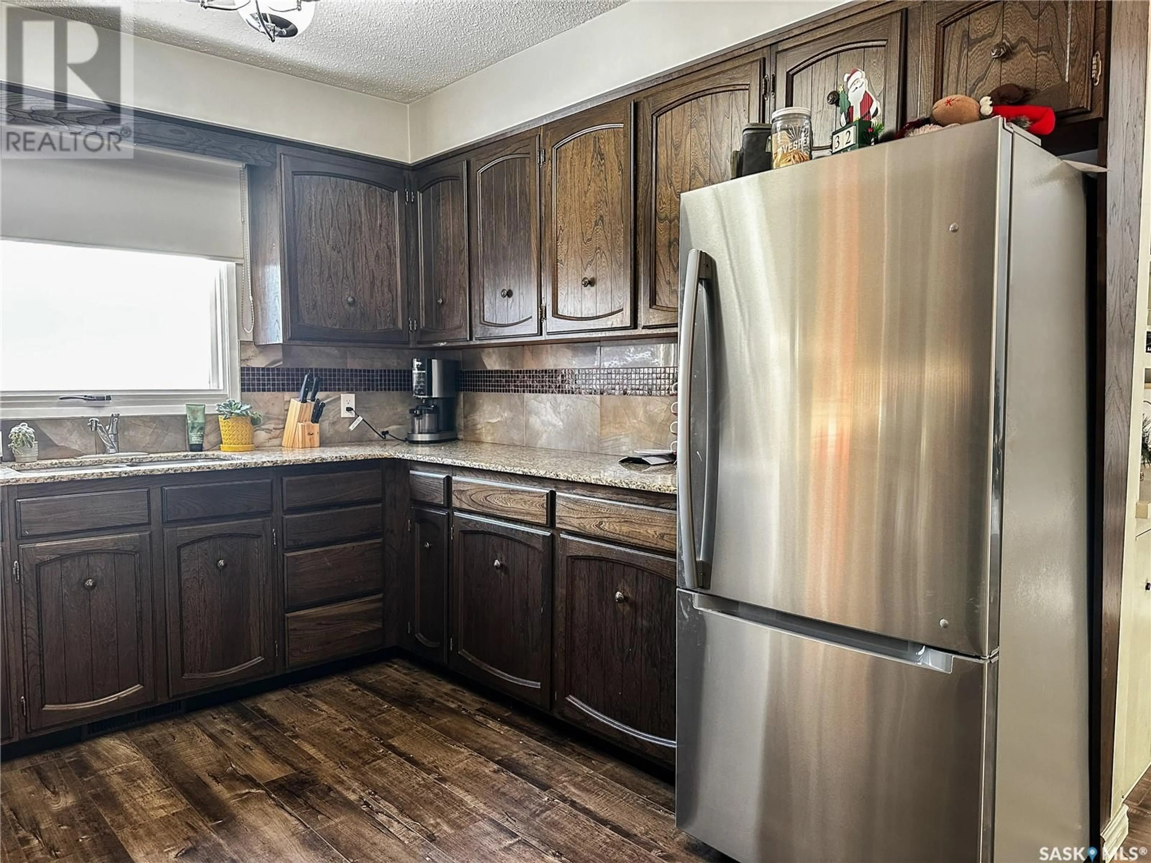 Standard kitchen, wood floors, cottage for 342 28th STREET, Battleford Saskatchewan S0M0E0