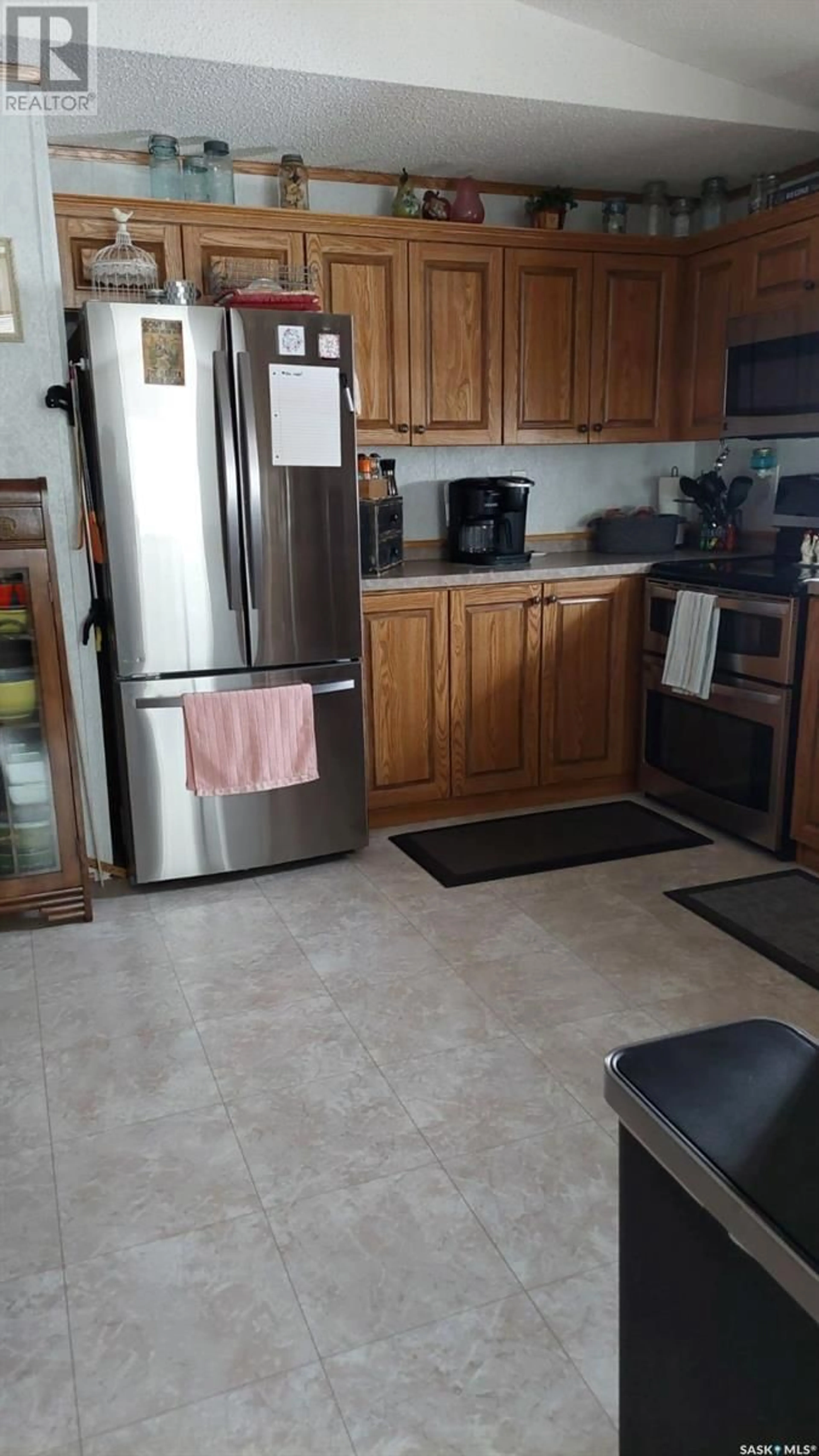 Standard kitchen, unknown for 12 HOLMES STREET, Oungre Saskatchewan S0C2M0