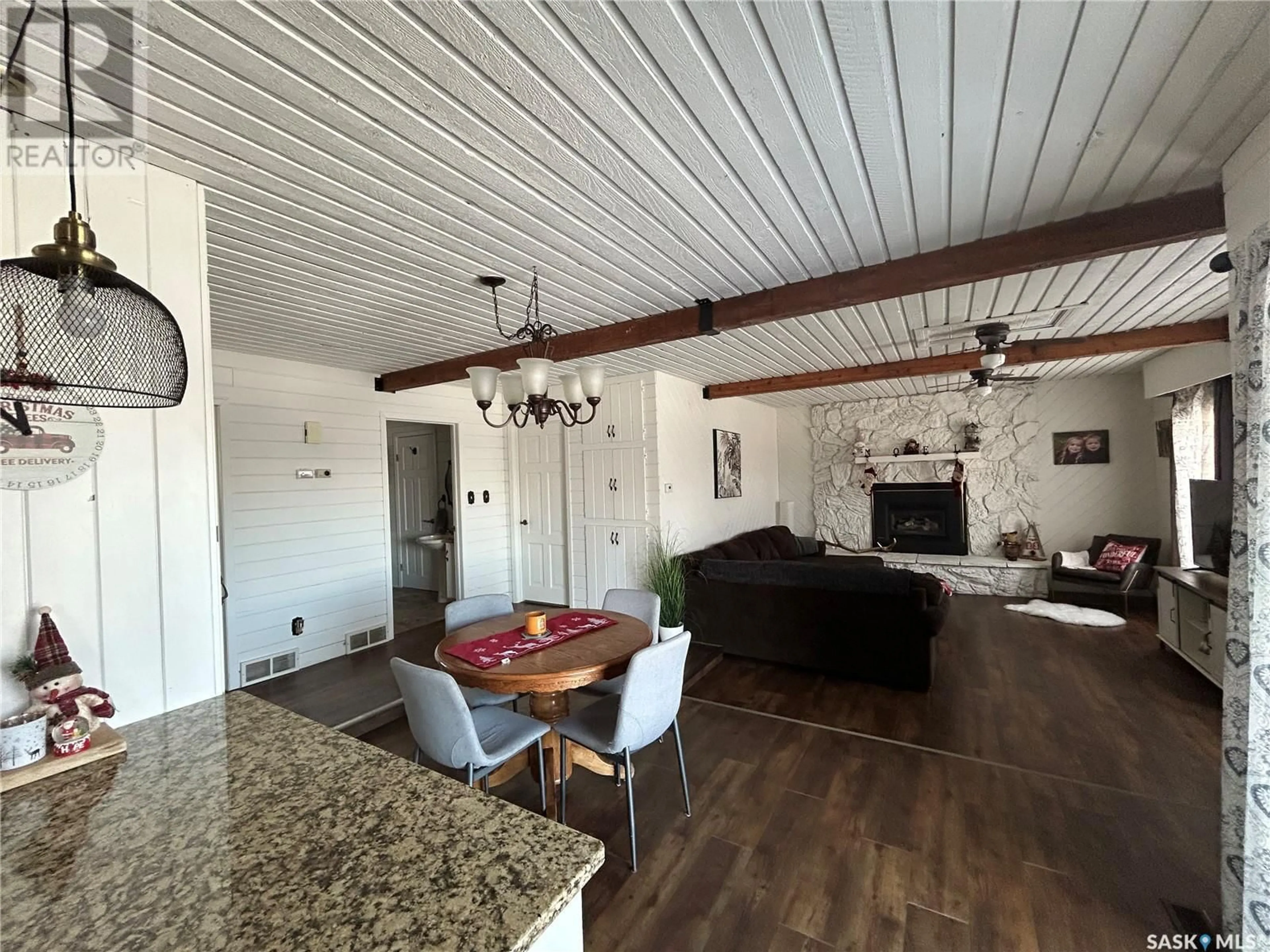 Dining room, wood floors, cottage for 314 5th AVENUE N, Wapella Saskatchewan S0G4Z0