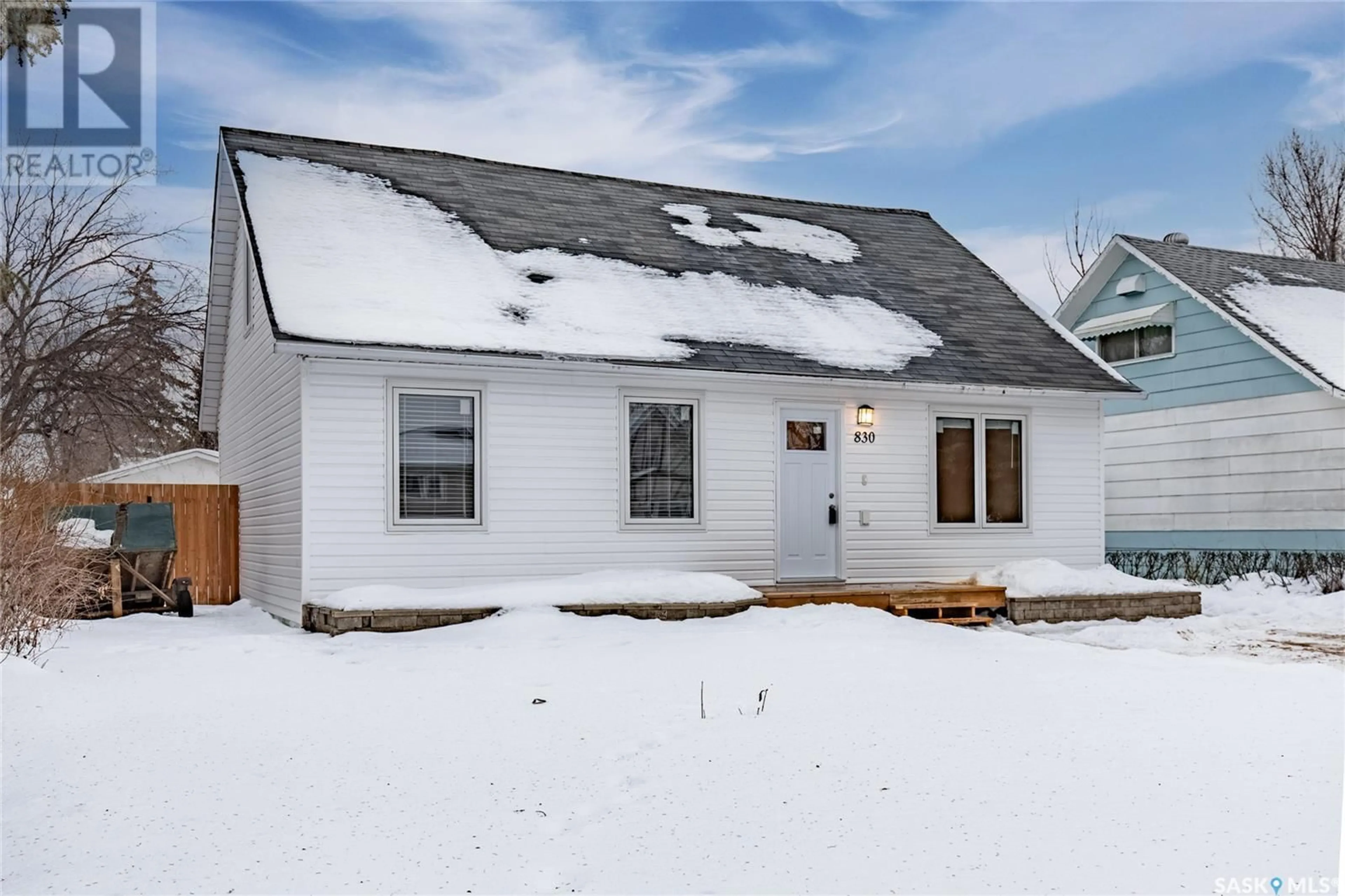 Frontside or backside of a home, cottage for 830 Athabasca STREET E, Moose Jaw Saskatchewan S6H0M7