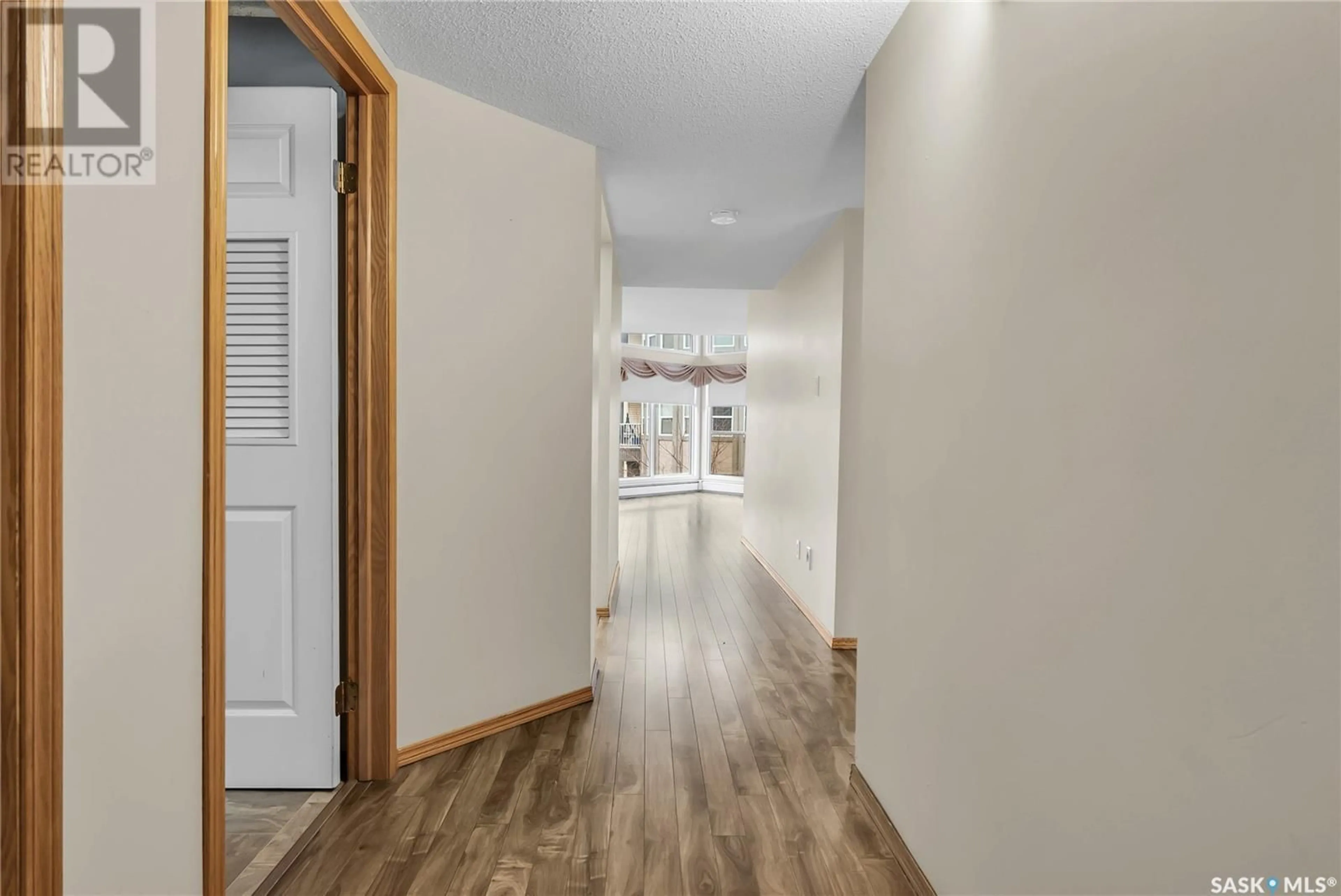 Indoor entryway, wood floors for 337 2301 Adelaide STREET E, Saskatoon Saskatchewan S7J0J6